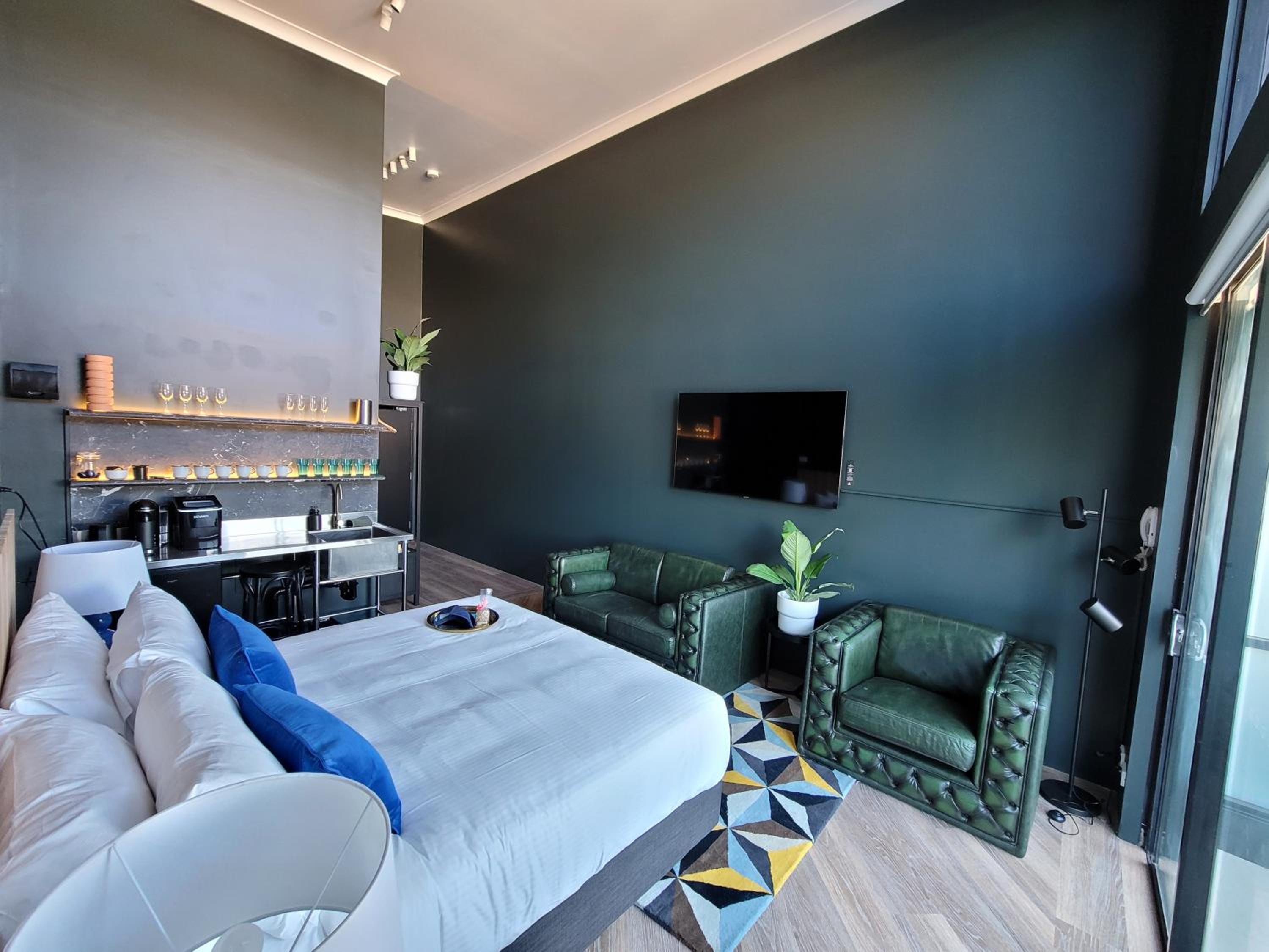 Blue Penthouse XL photo 2
