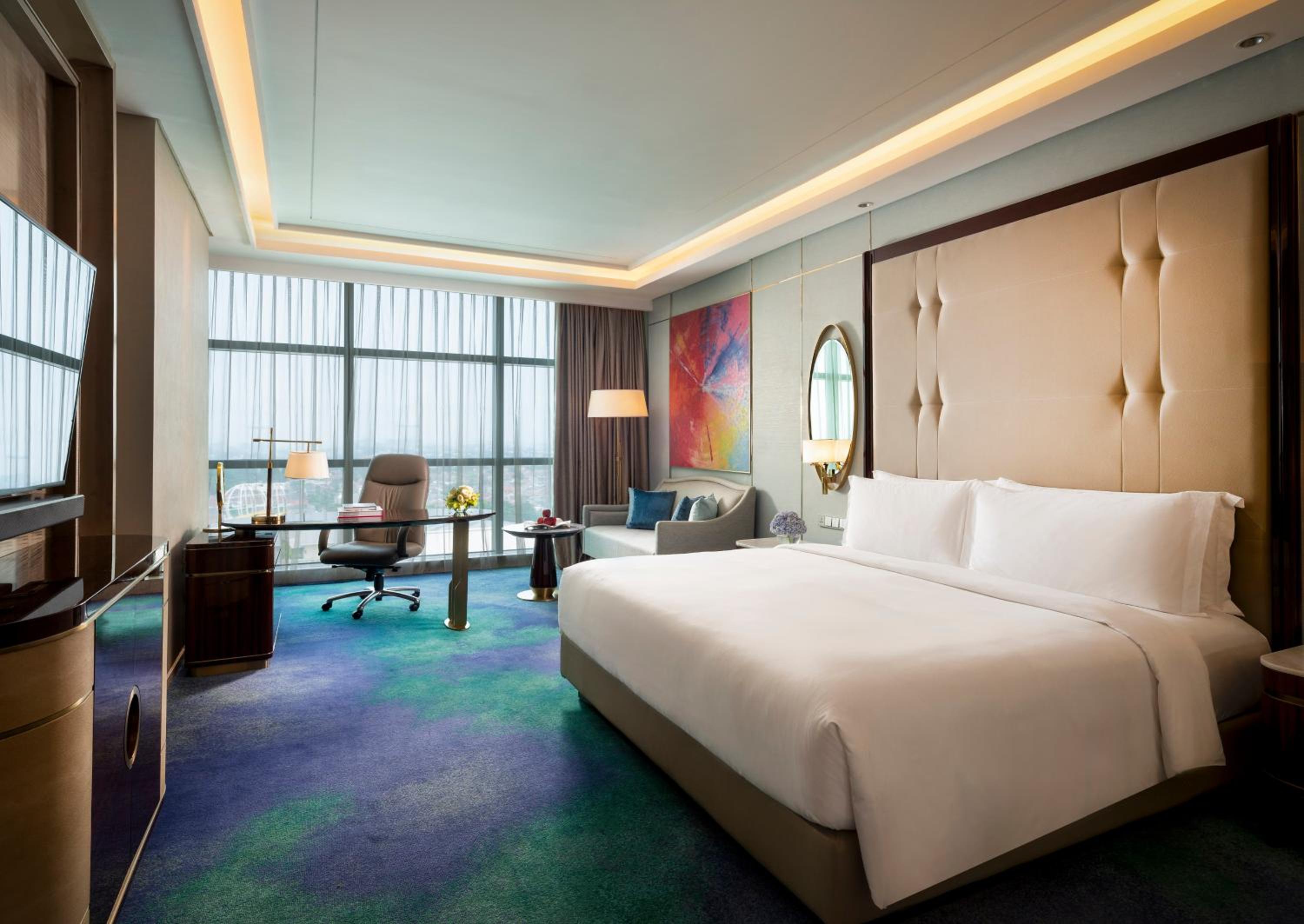 Suite, 1 King Bed, Club Lounge Access