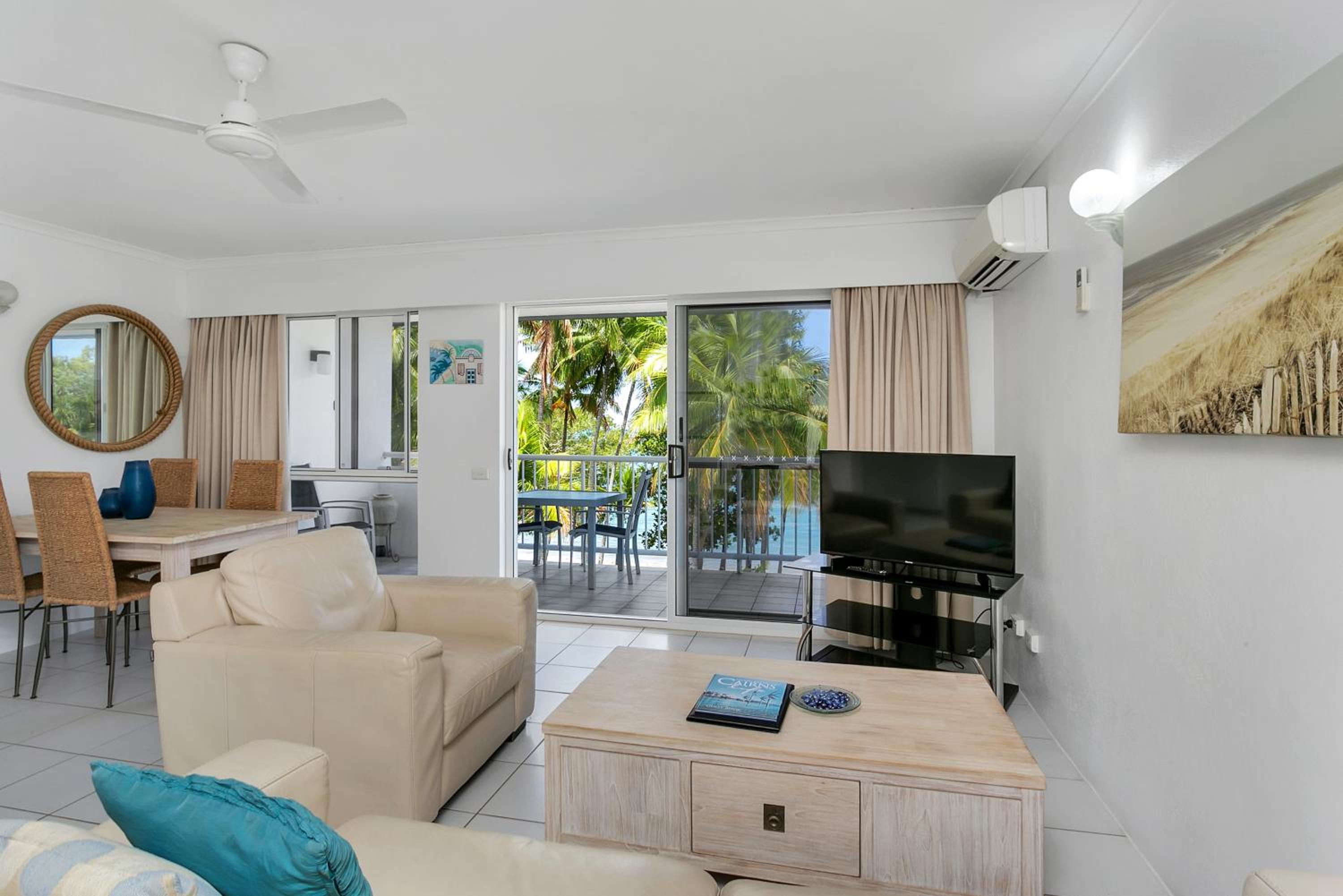 One-Bedroom Beachfront Apartment - Top Floor