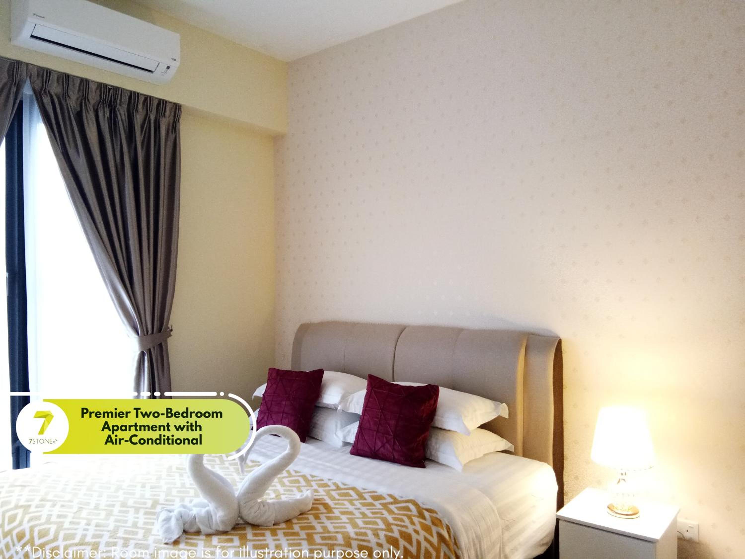 2-Bedroom Premium Suite with Balcony - Photo 4