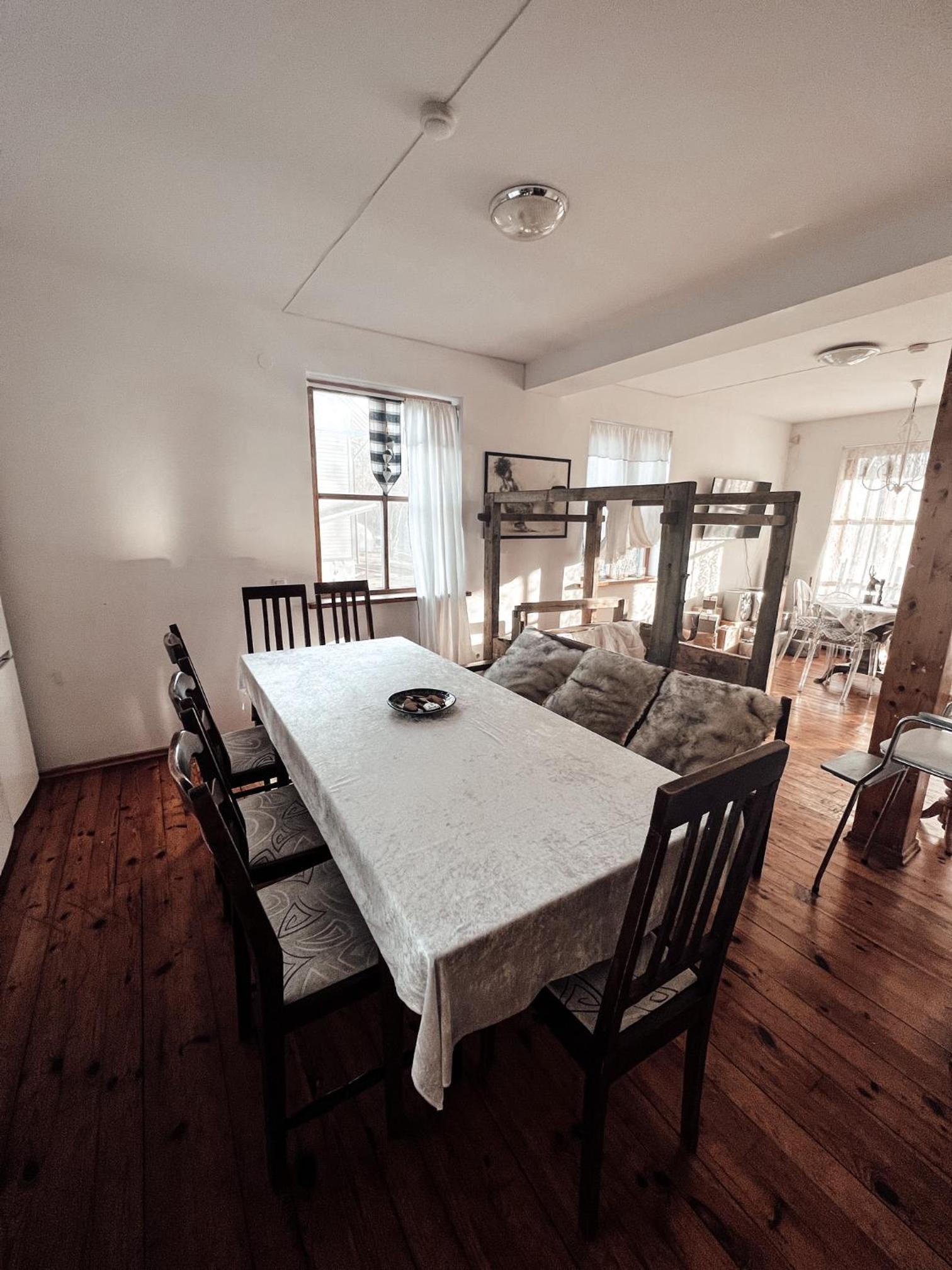 Four-Bedroom House - Photo 22