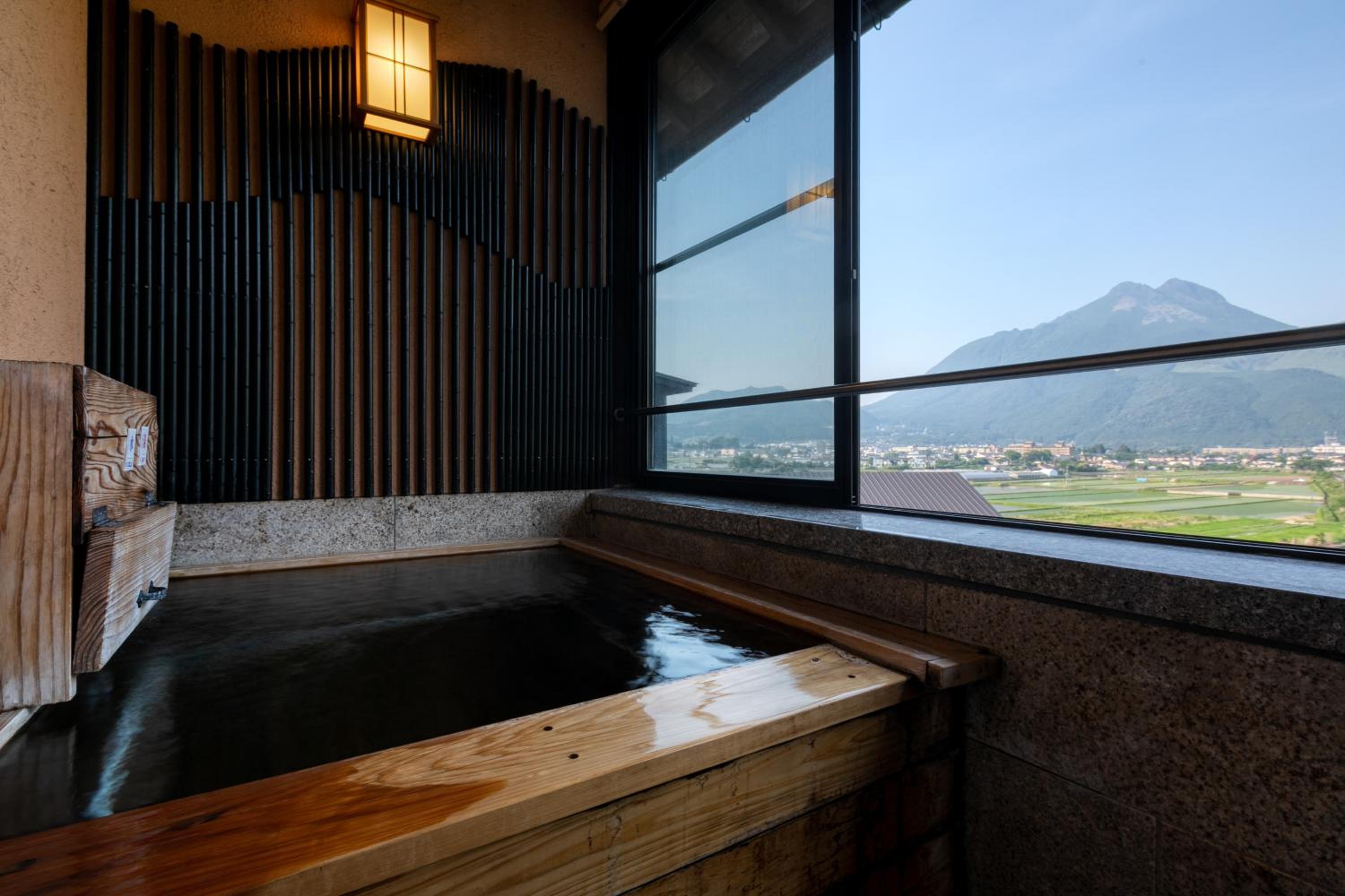 Standard Twin Room with Mountain View photo 3