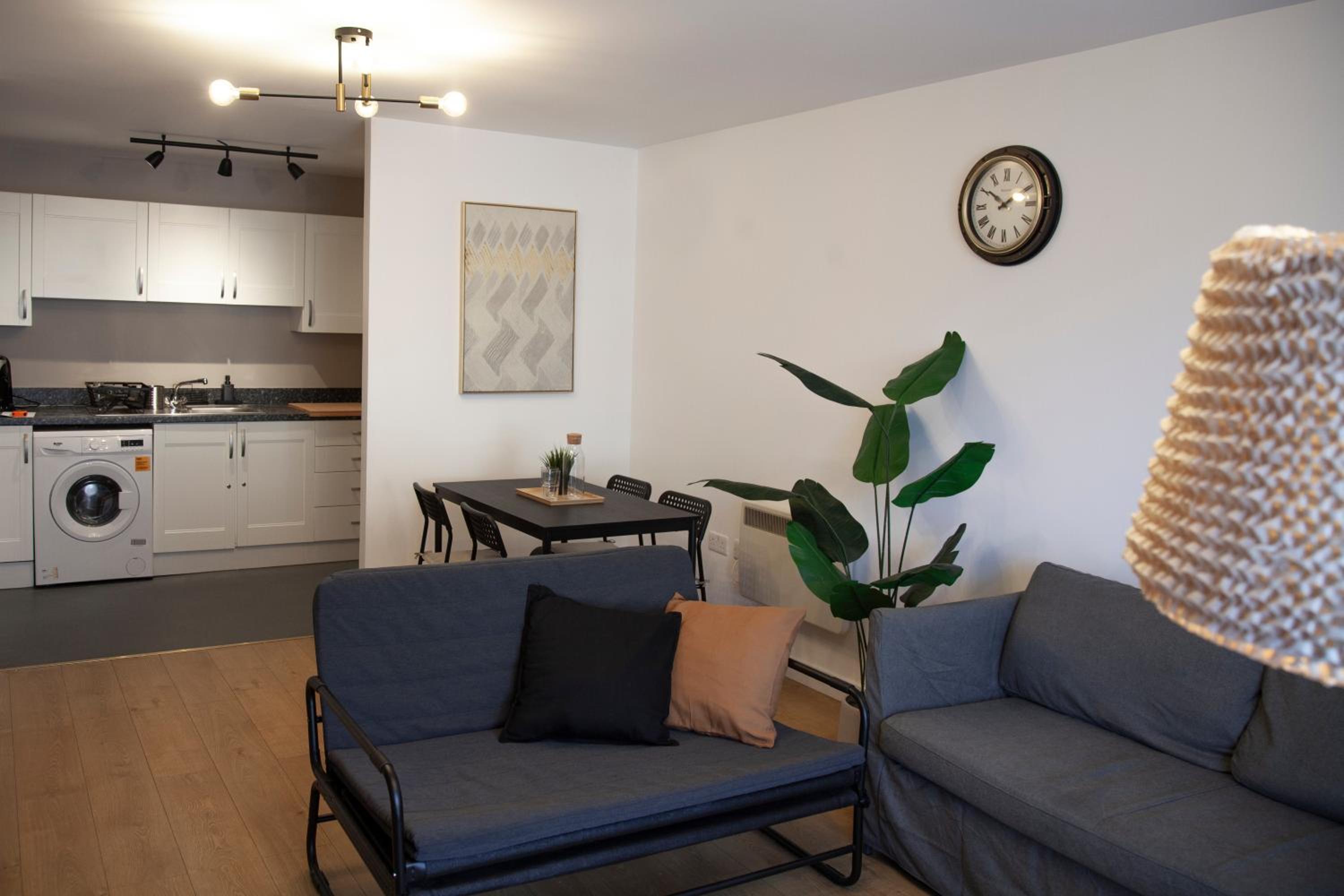 Two-Bedroom Apartment - Photo 17