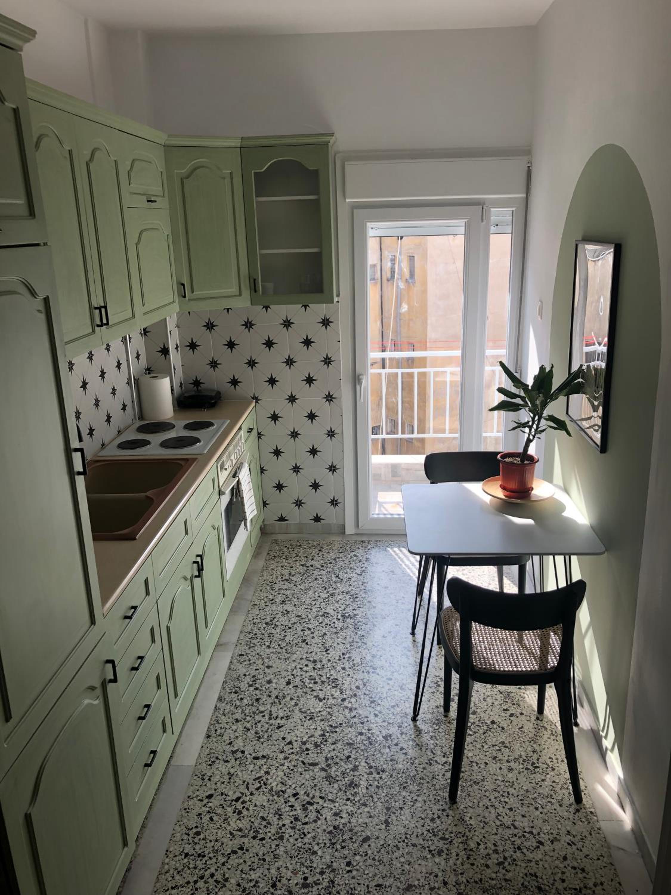 One-Bedroom Apartment - Photo 9
