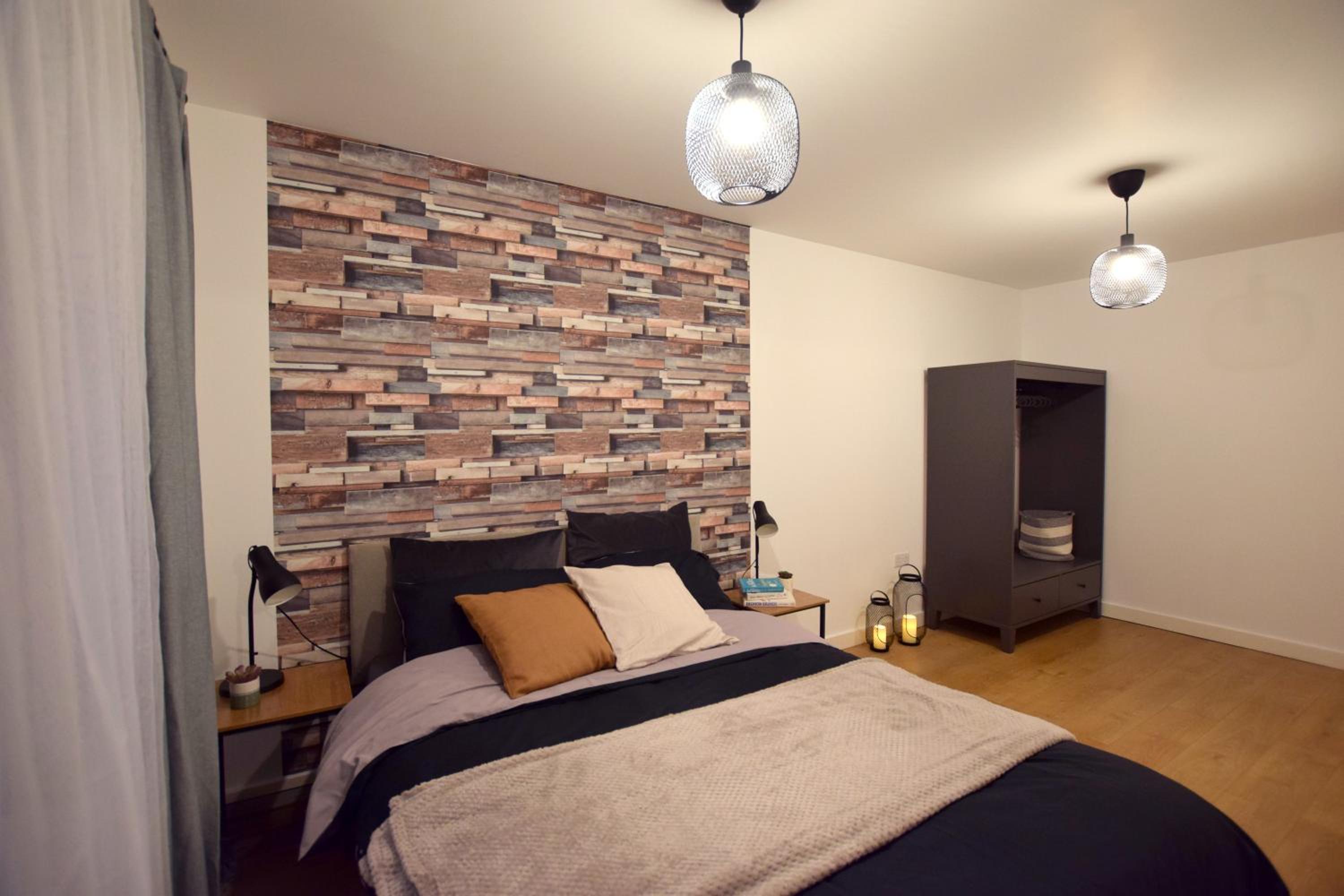 Two-Bedroom Apartment - Photo 9