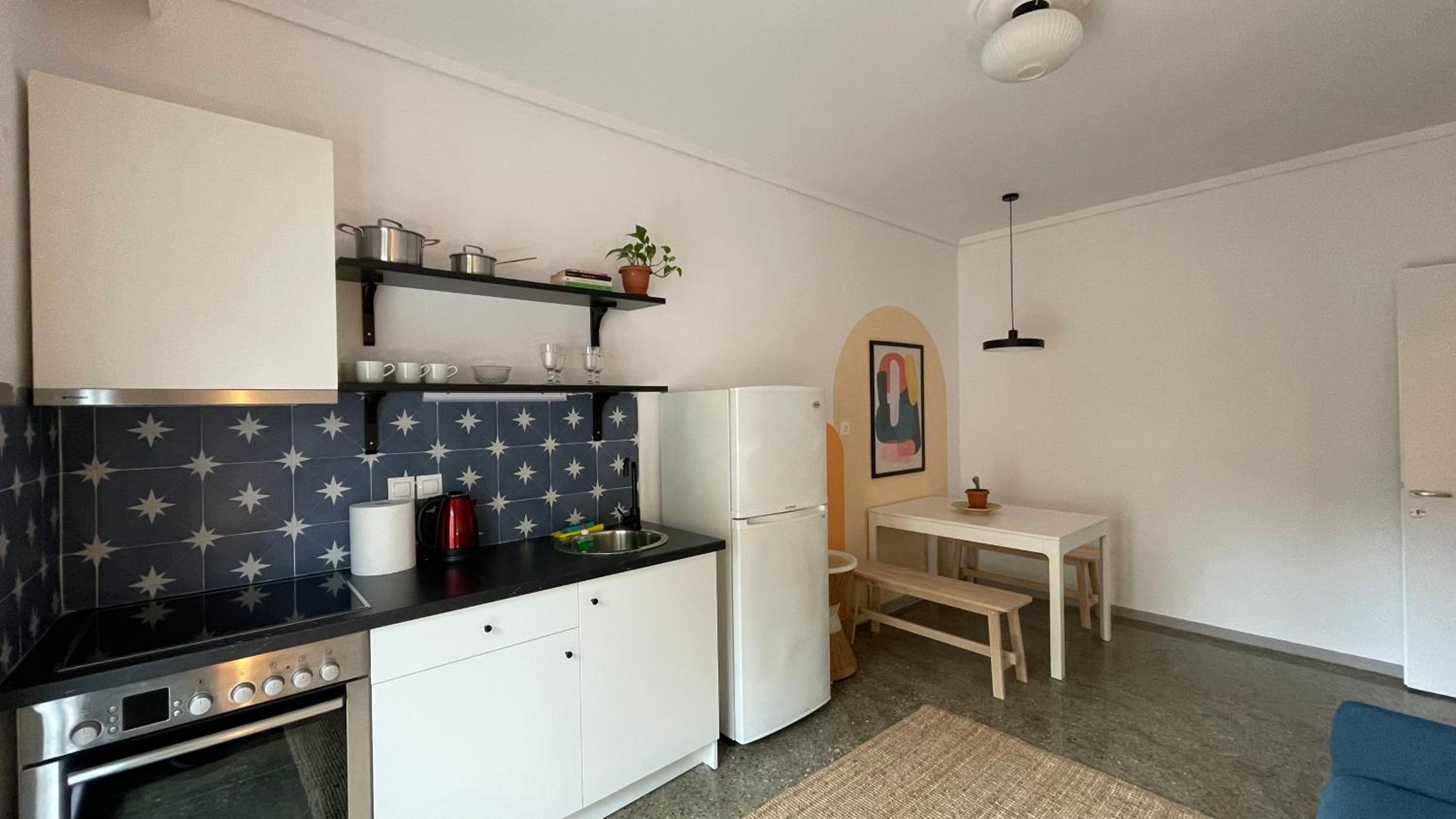 One-Bedroom Apartment - Photo 17