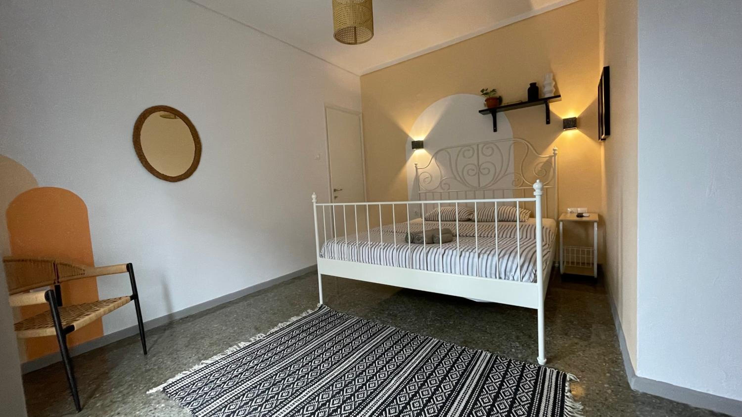 One-Bedroom Apartment - Photo 27