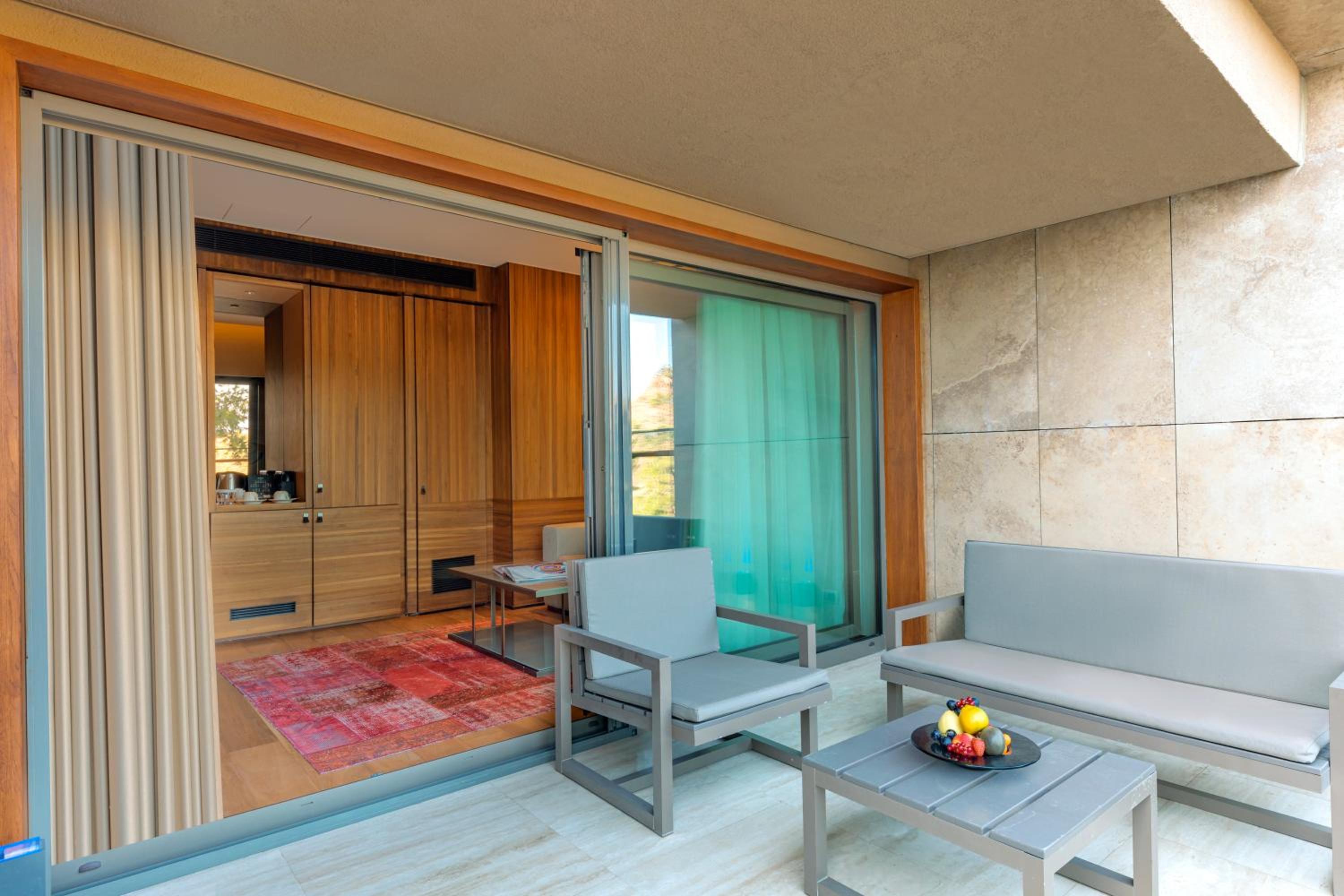 Superior Suite with Land View  - Photo 5