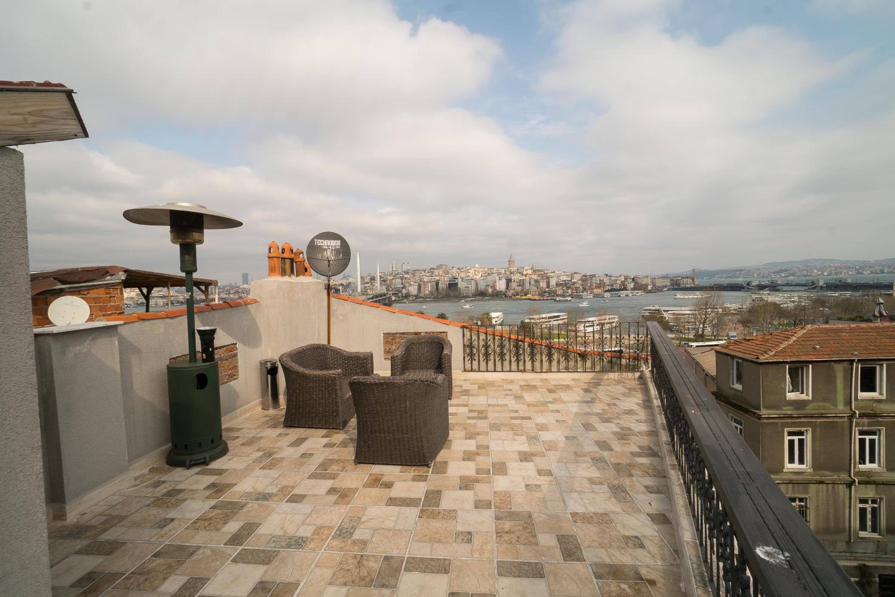 HHK Hotel — photo 174