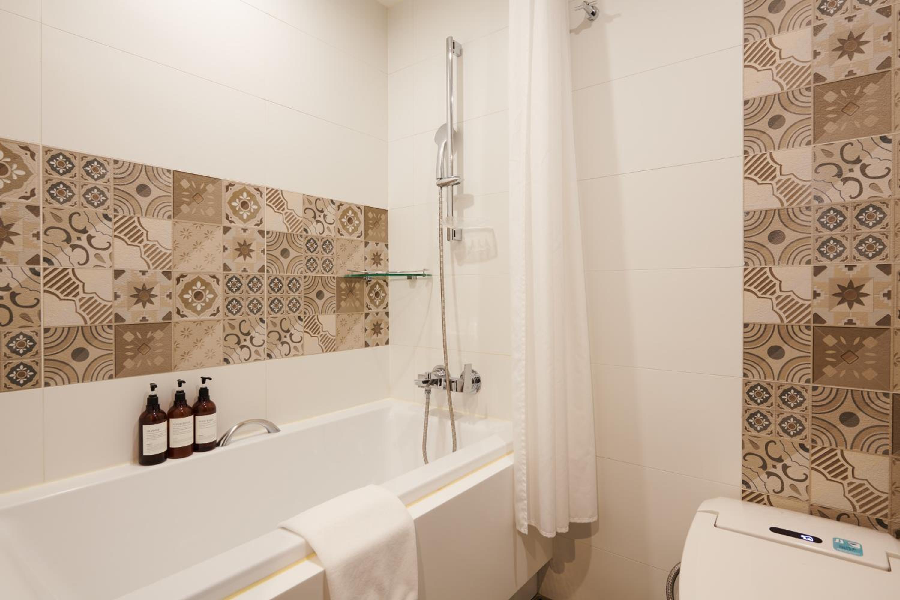 Standard Twin Room - Photo 5