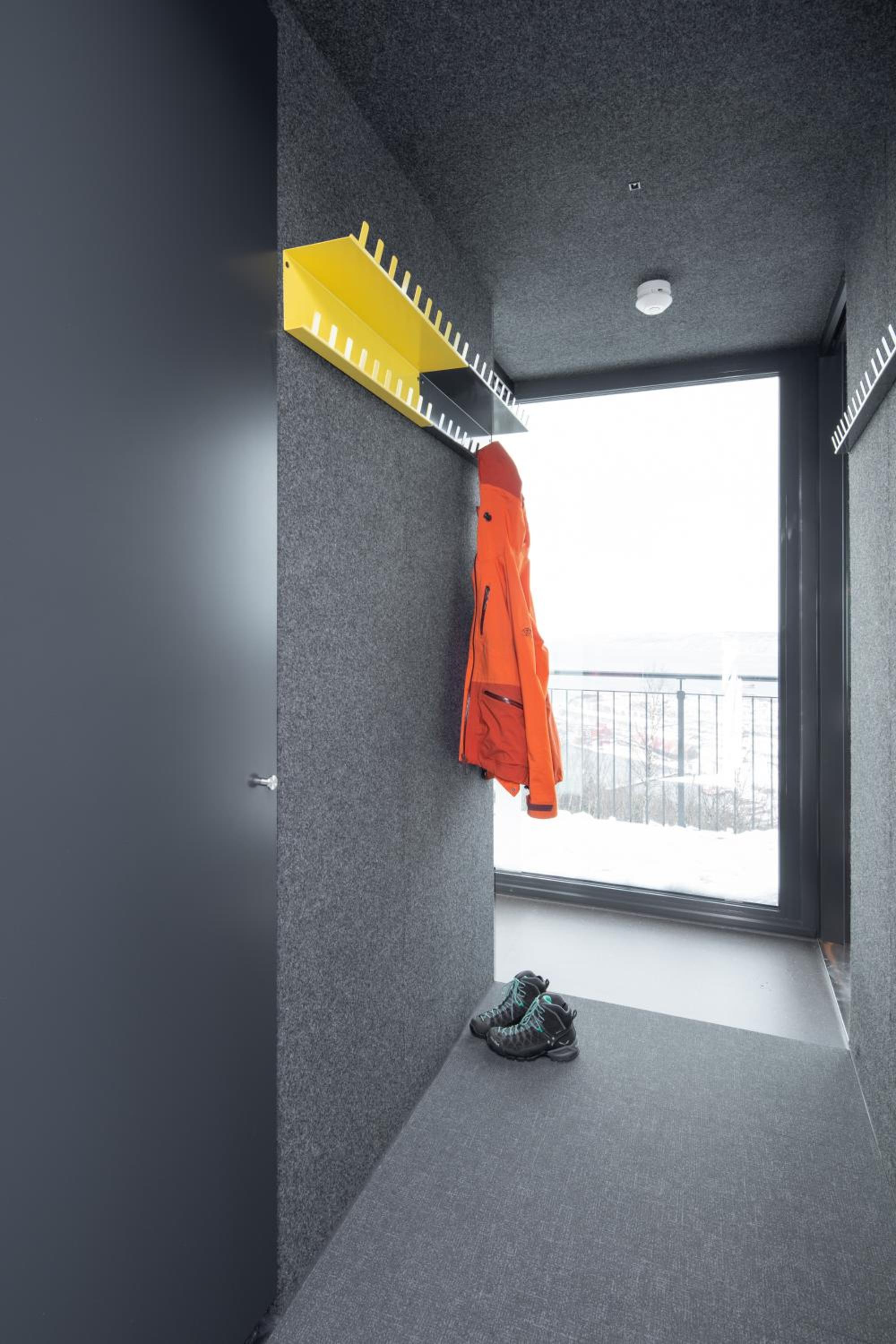 One-Bedroom Apartment - Photo 17