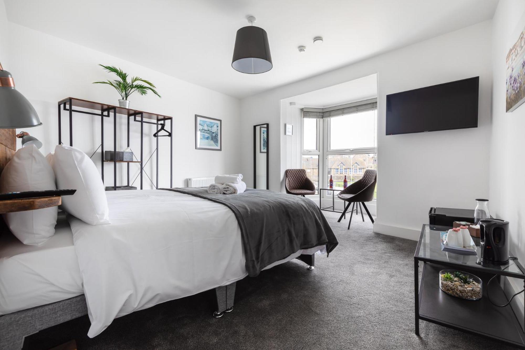 Deluxe Double Room with Sea View photo 3