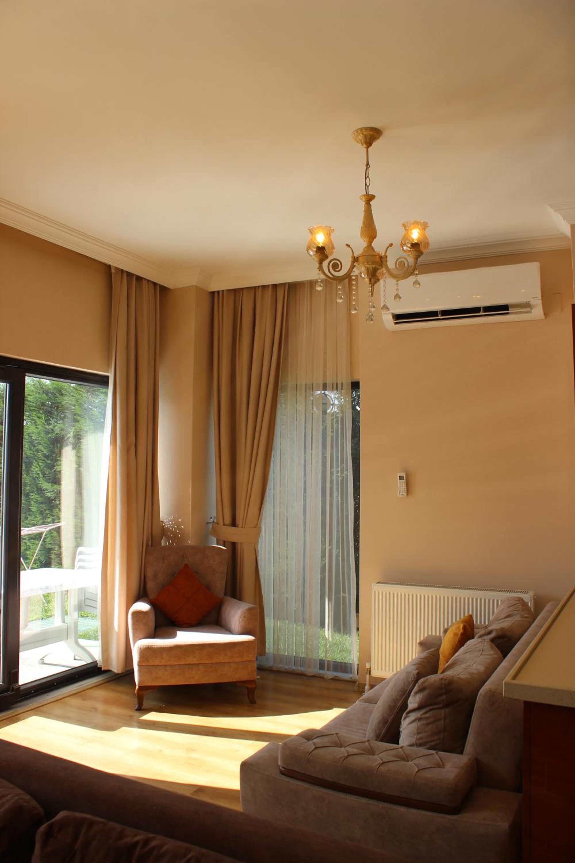 Villa com Piscina Privada