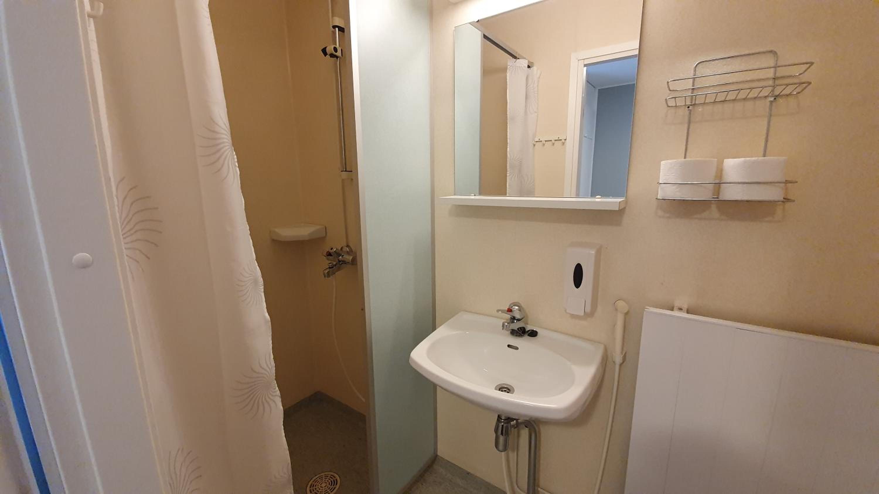 Twin Room with Bathroom