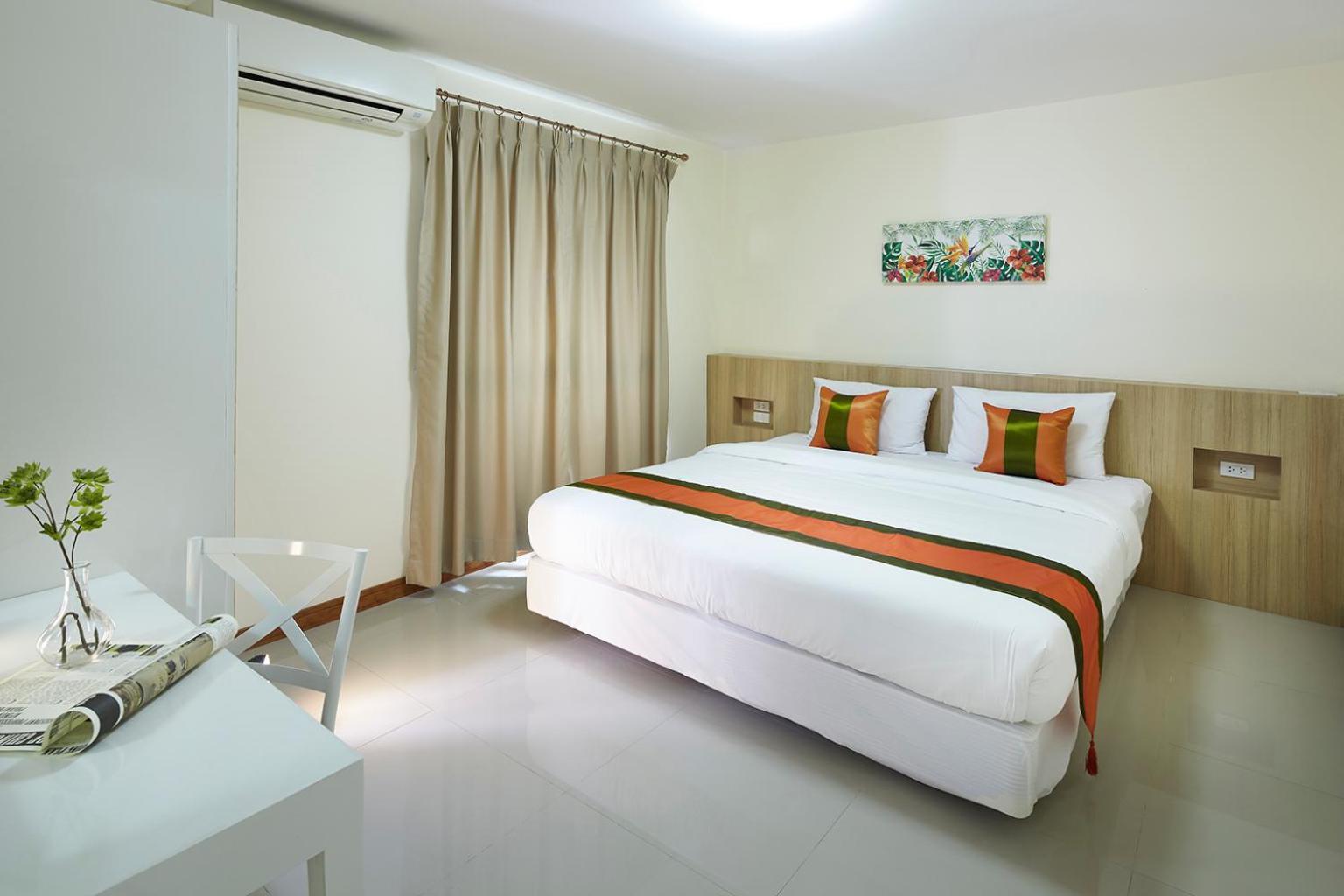 One-Bedroom Suite - Photo 1