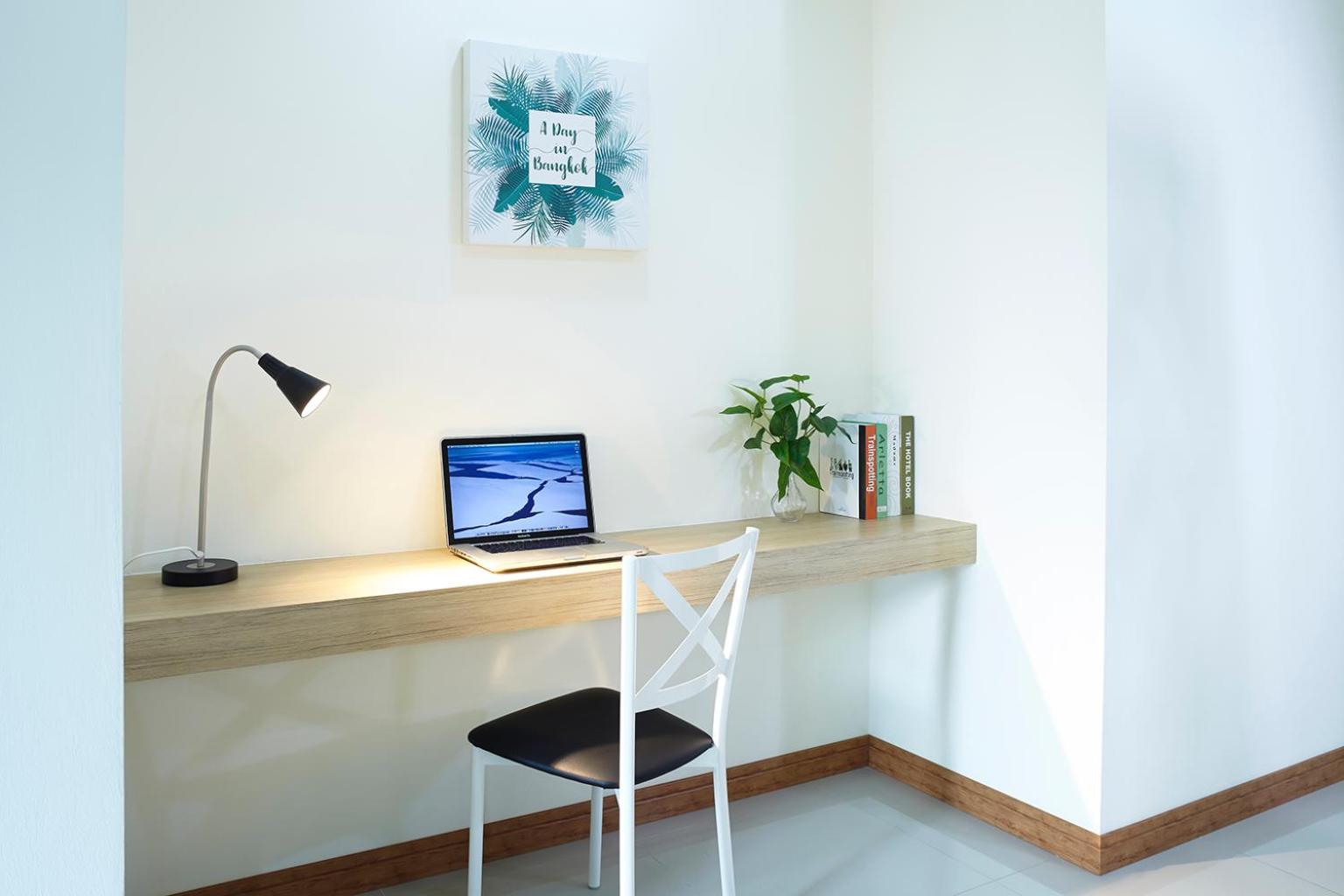One-Bedroom Suite - Photo 7