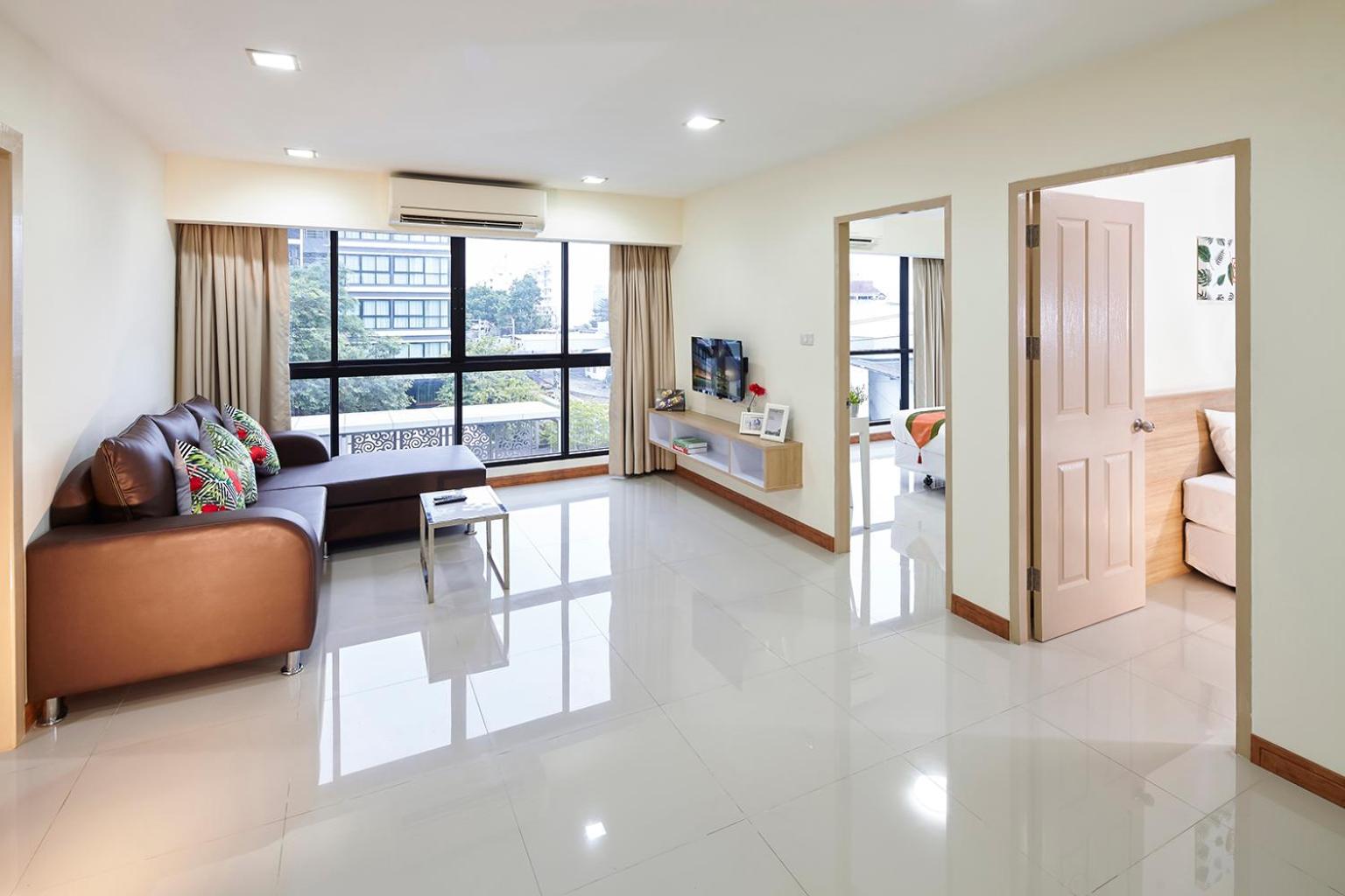 Two-Bedroom Suite - Photo 3