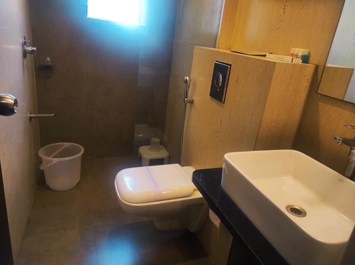 Deluxe Non AC Room photo 2