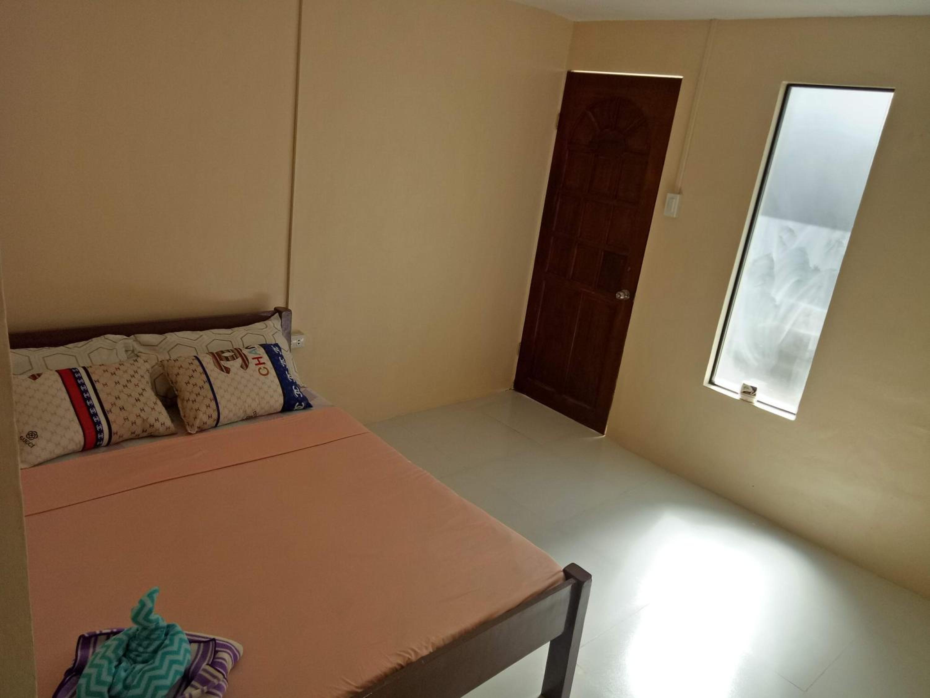 Double Room - Photo 4