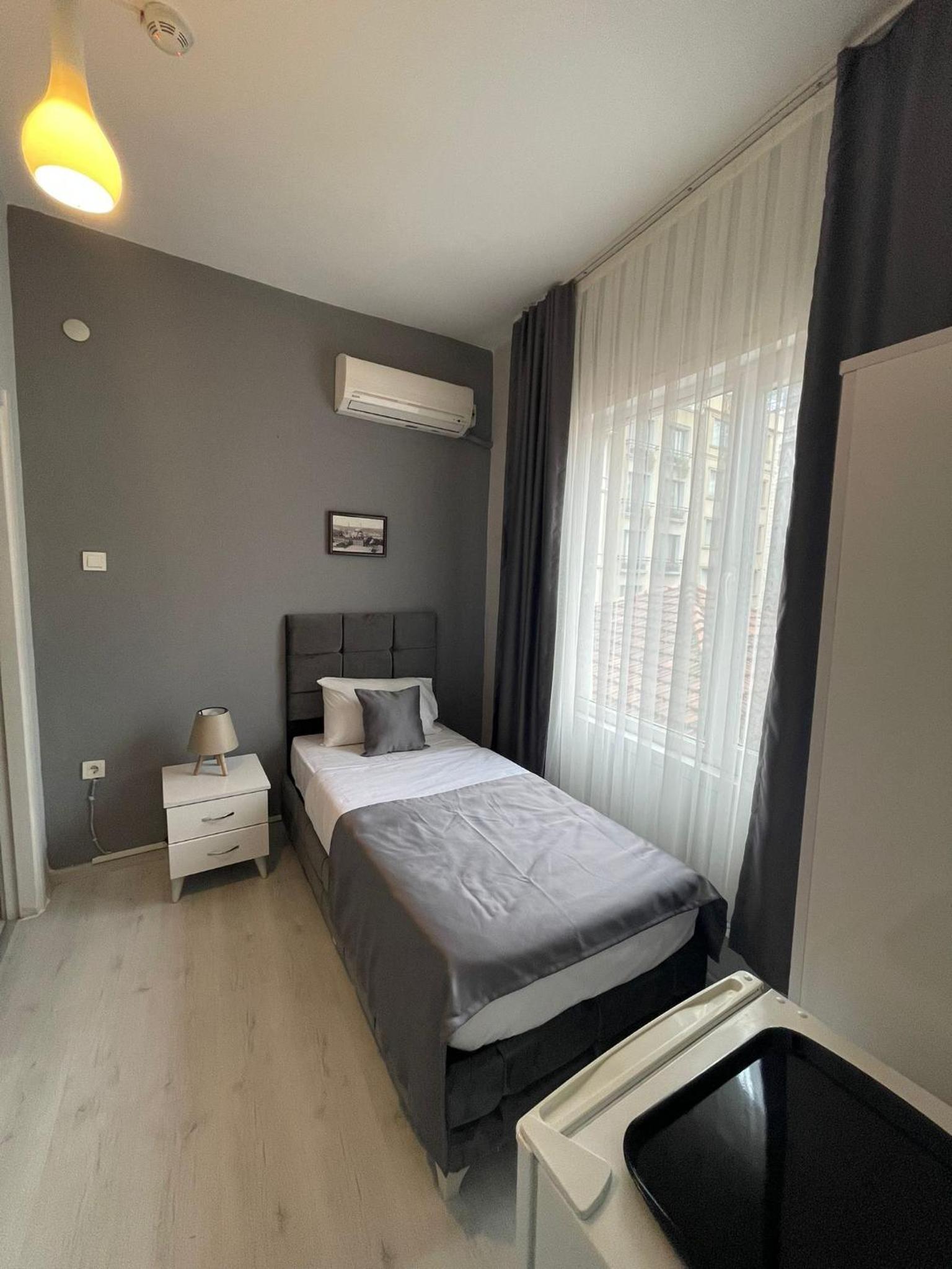 Standard Twin Room photo 1
