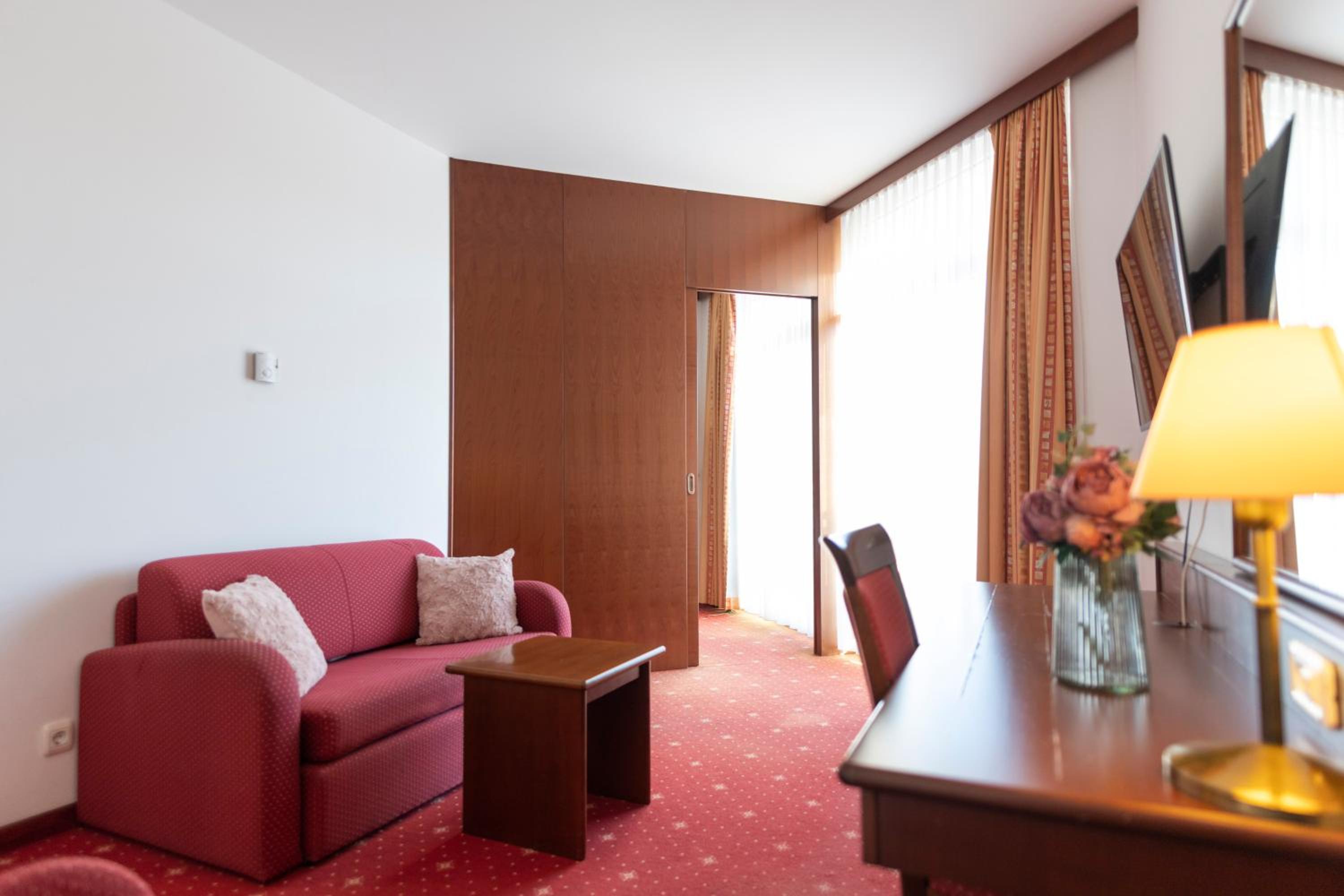 Family Suite with Balcony photo 1