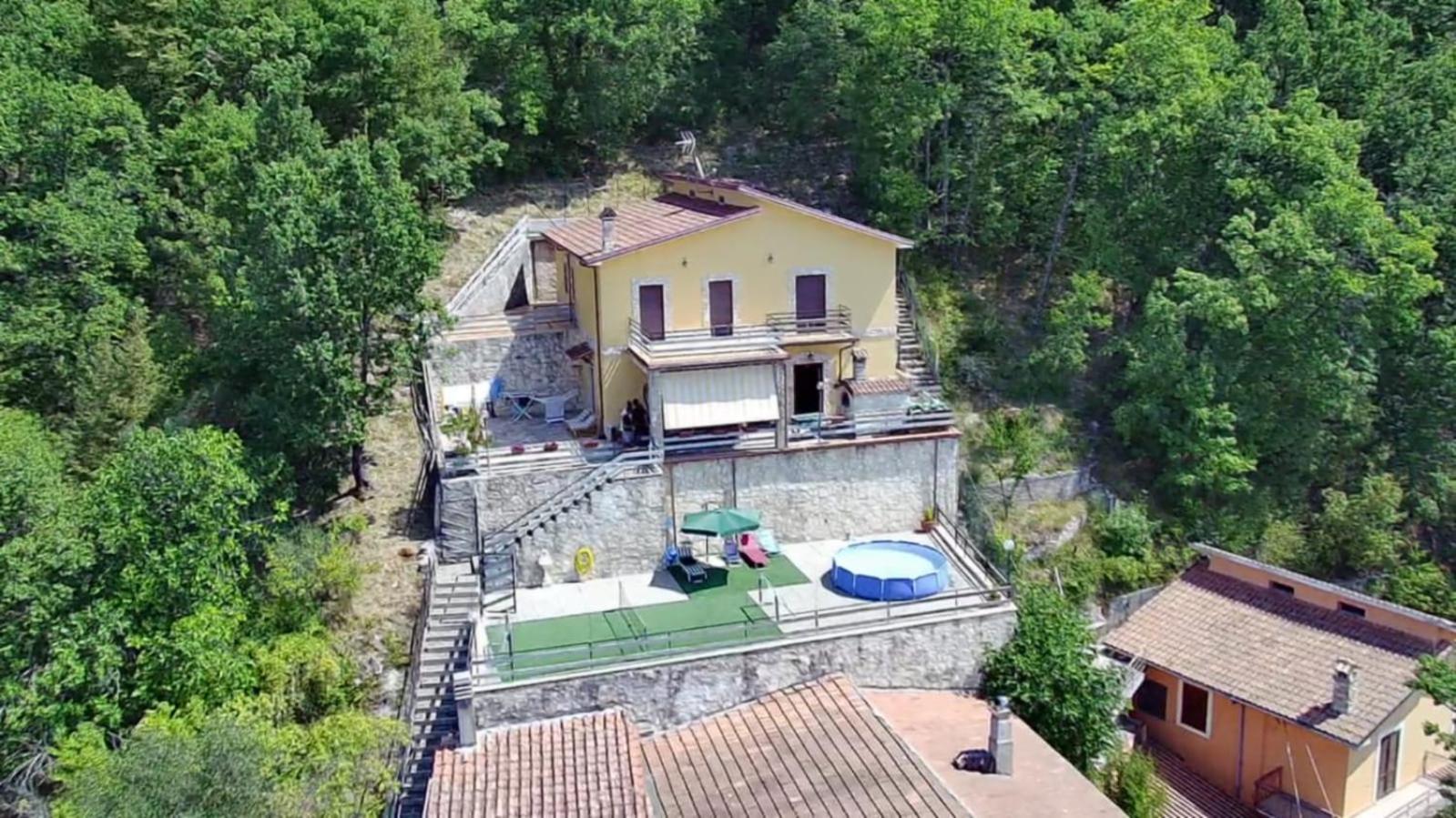 Villa photo 3