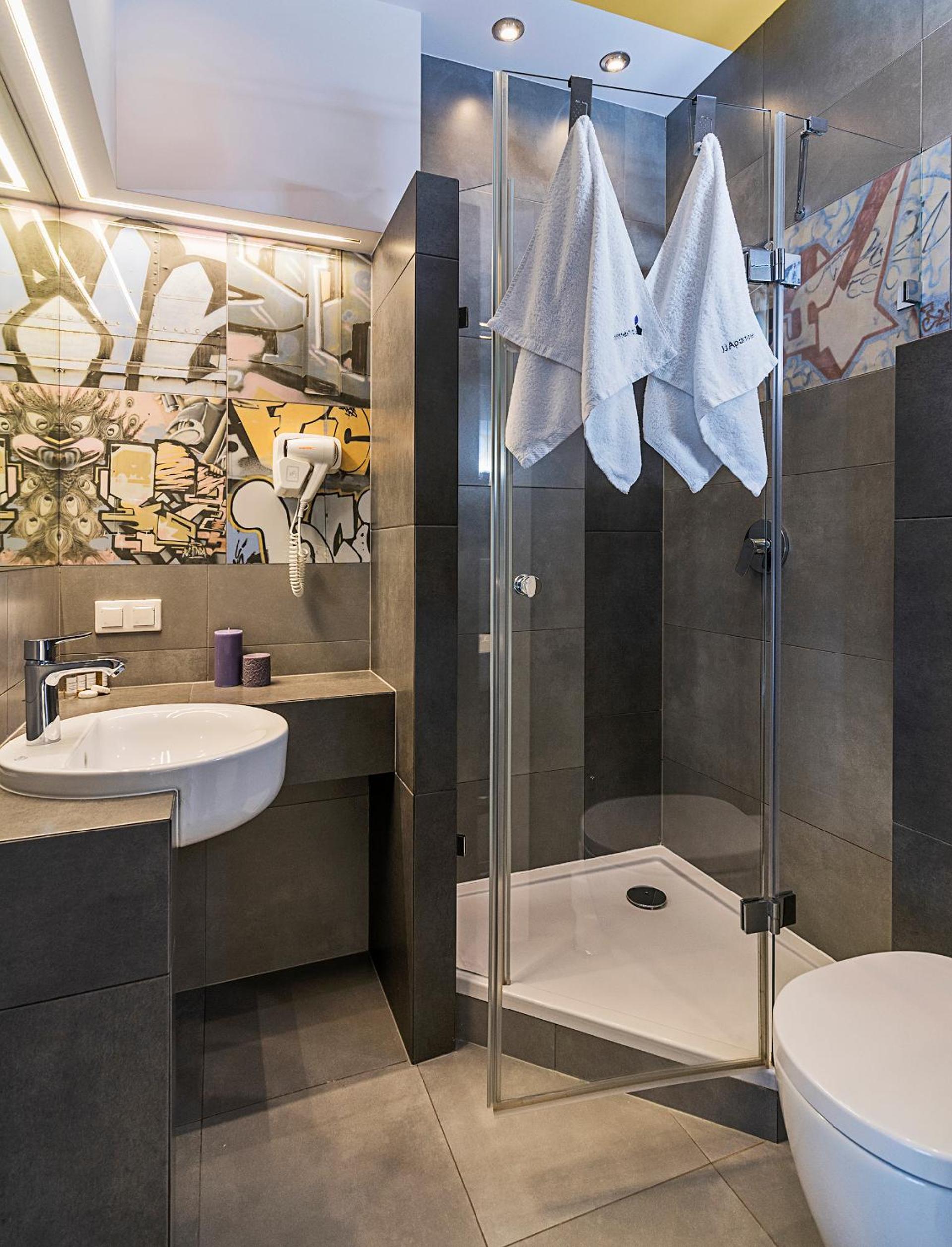 Standard Double or Twin Room - Photo 2