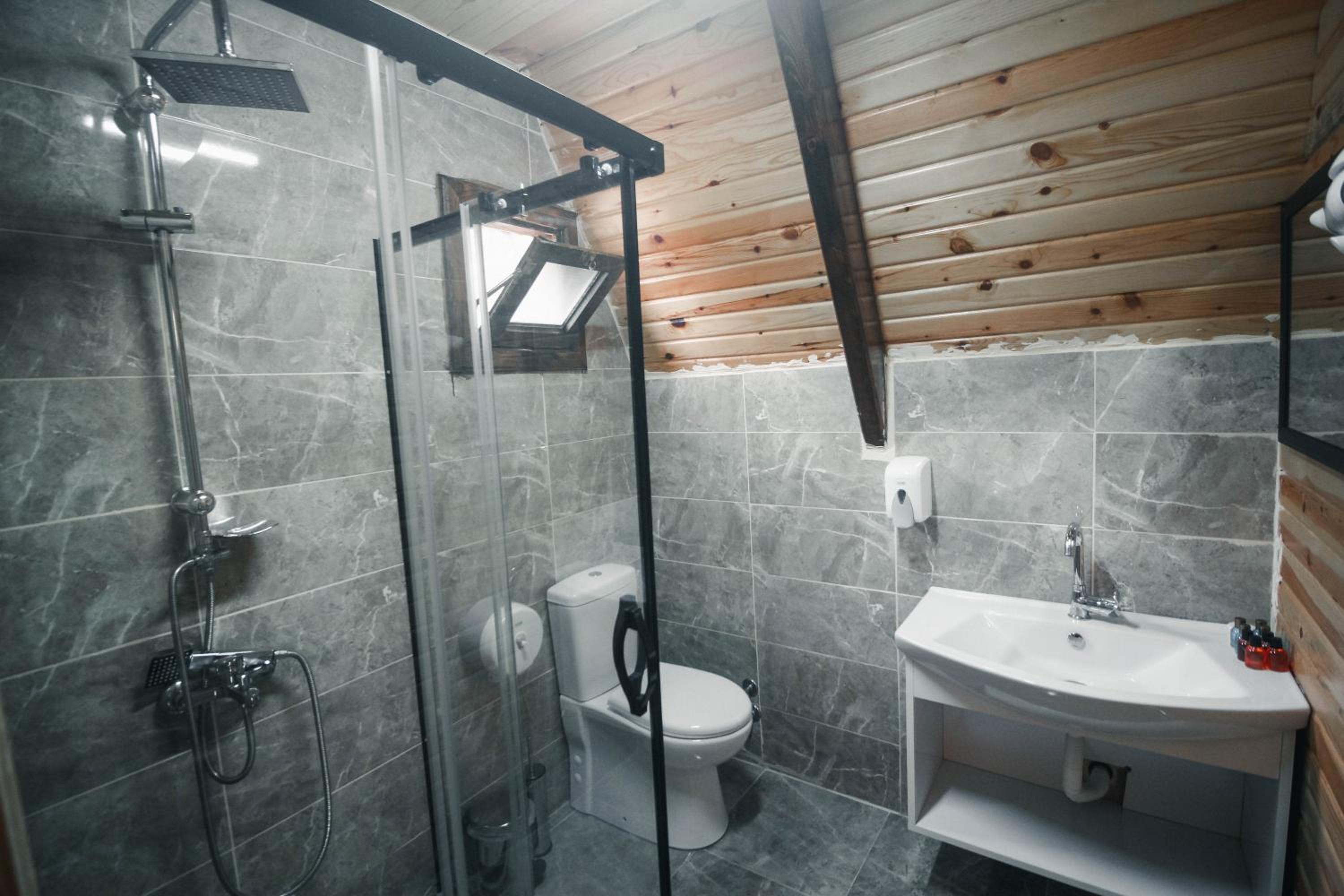 Superior Chalet photo 3