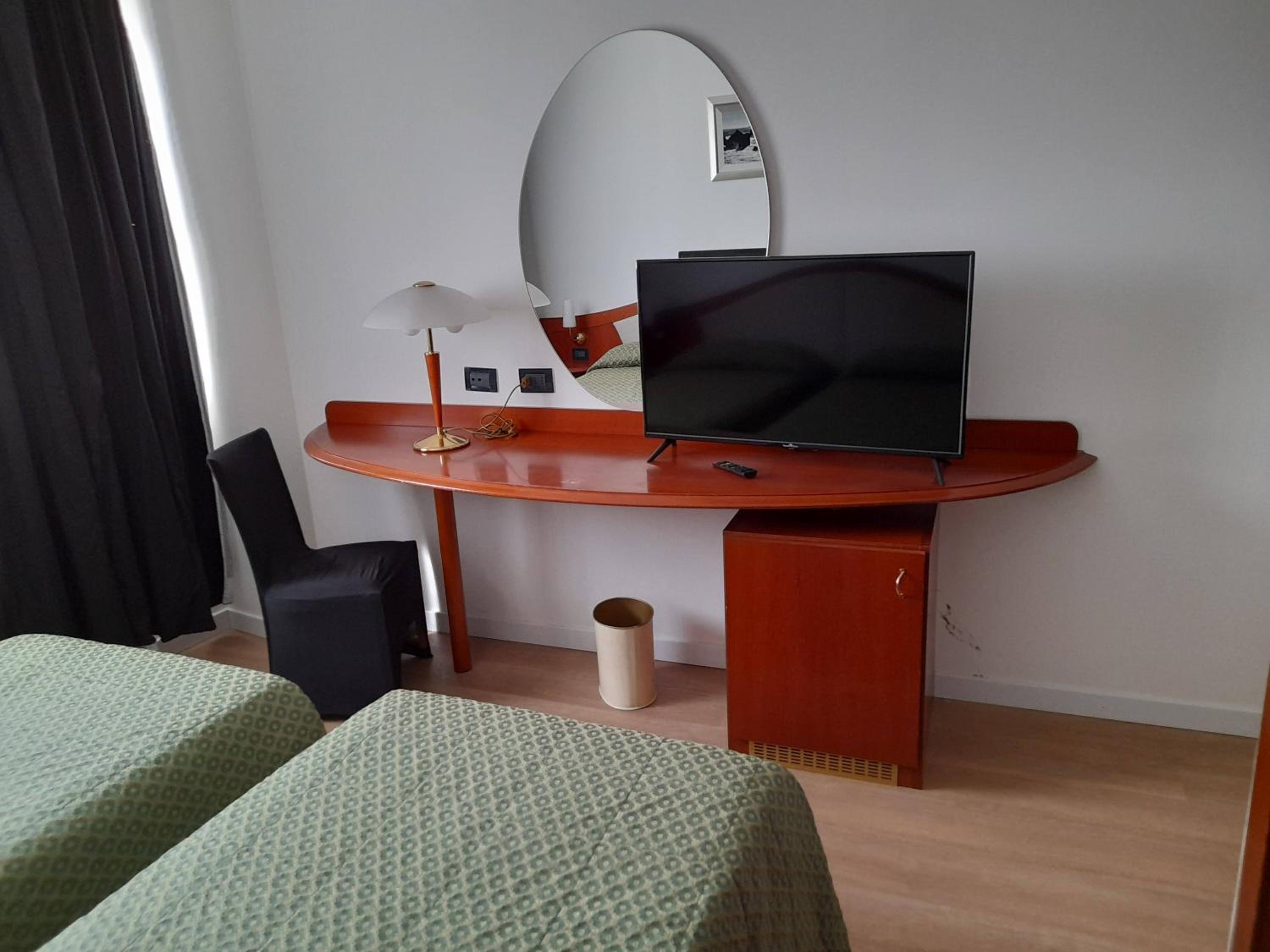 Double Room - Photo 15