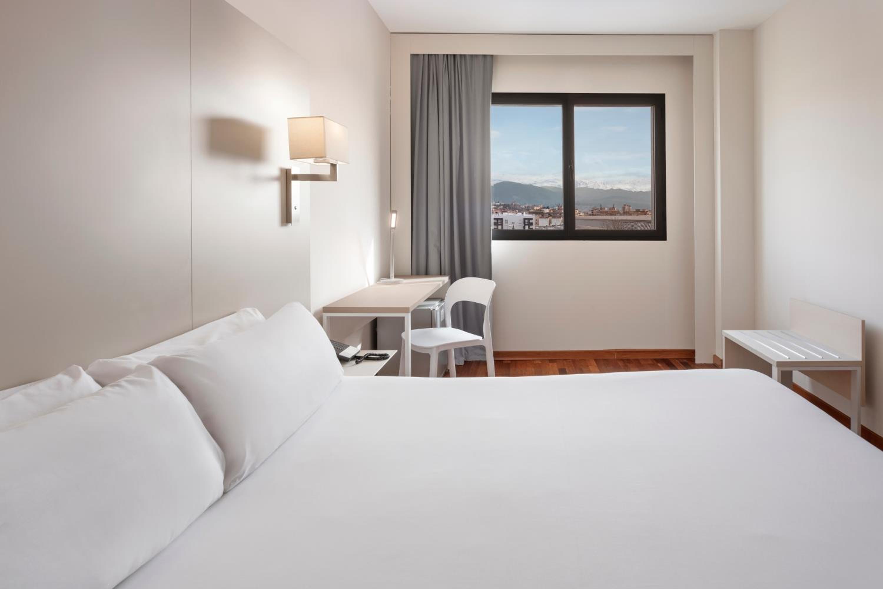Double or Twin Room - Photo 5