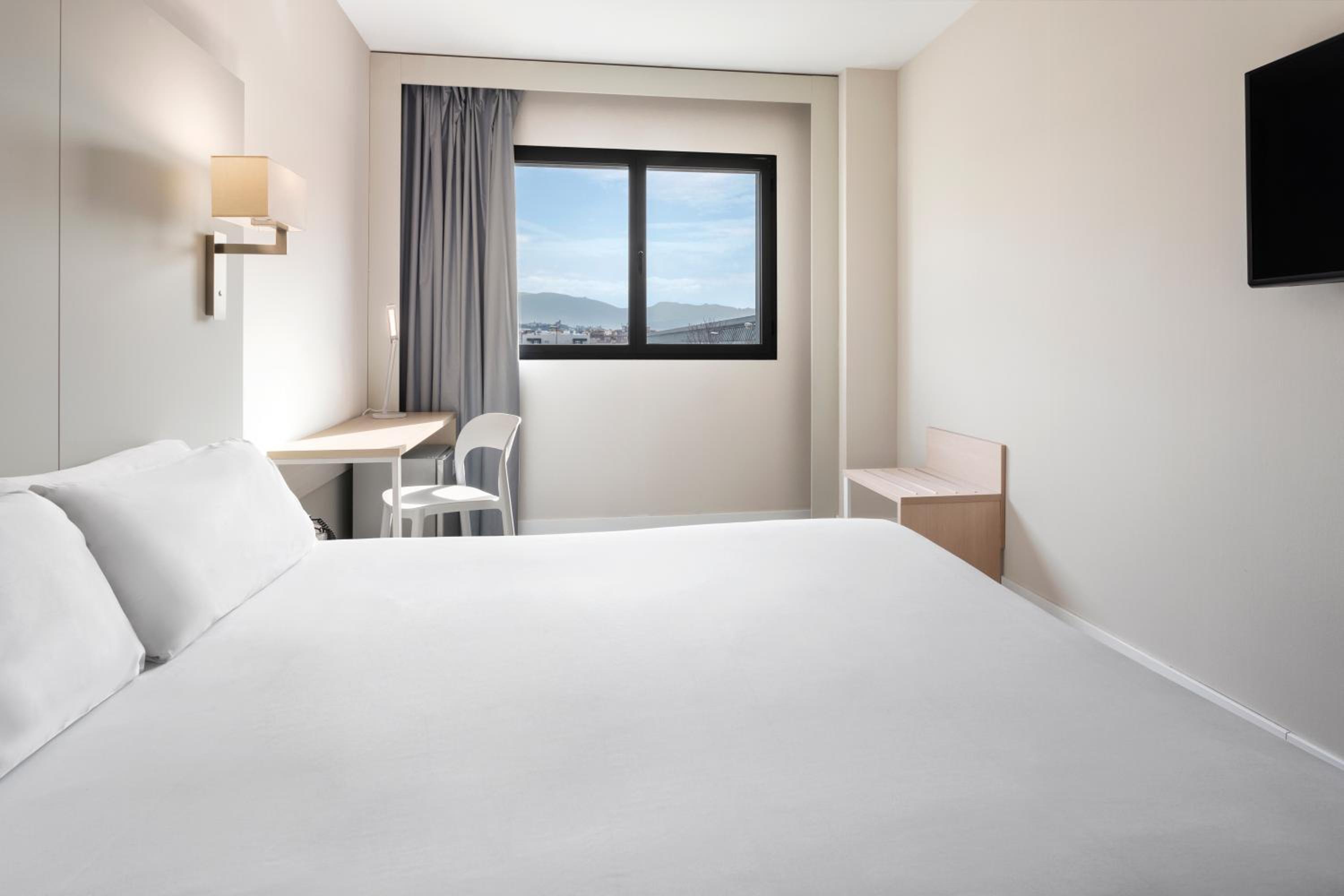 Double or Twin Room - Photo 1