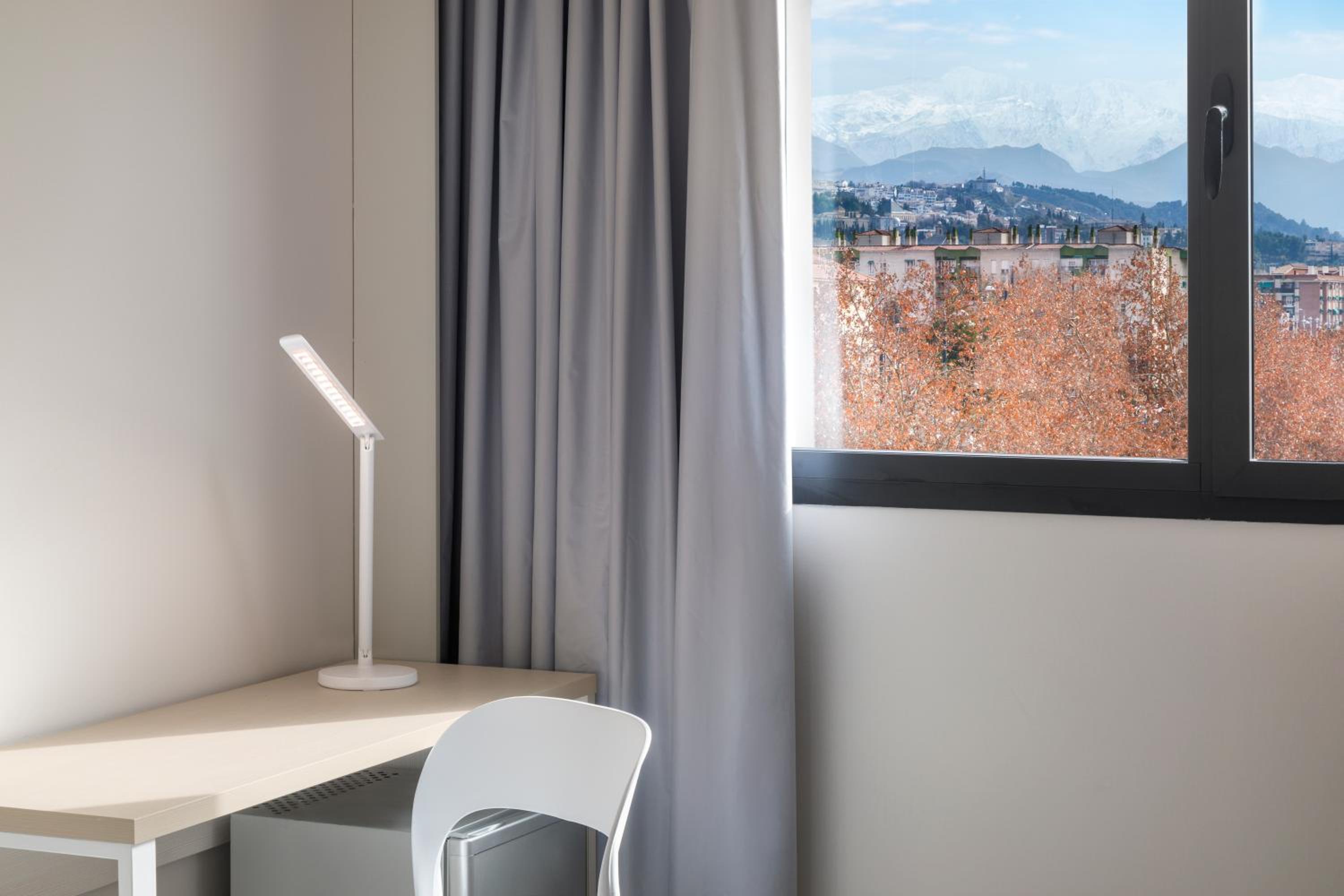 Double Room with Mountain View - Photo 6