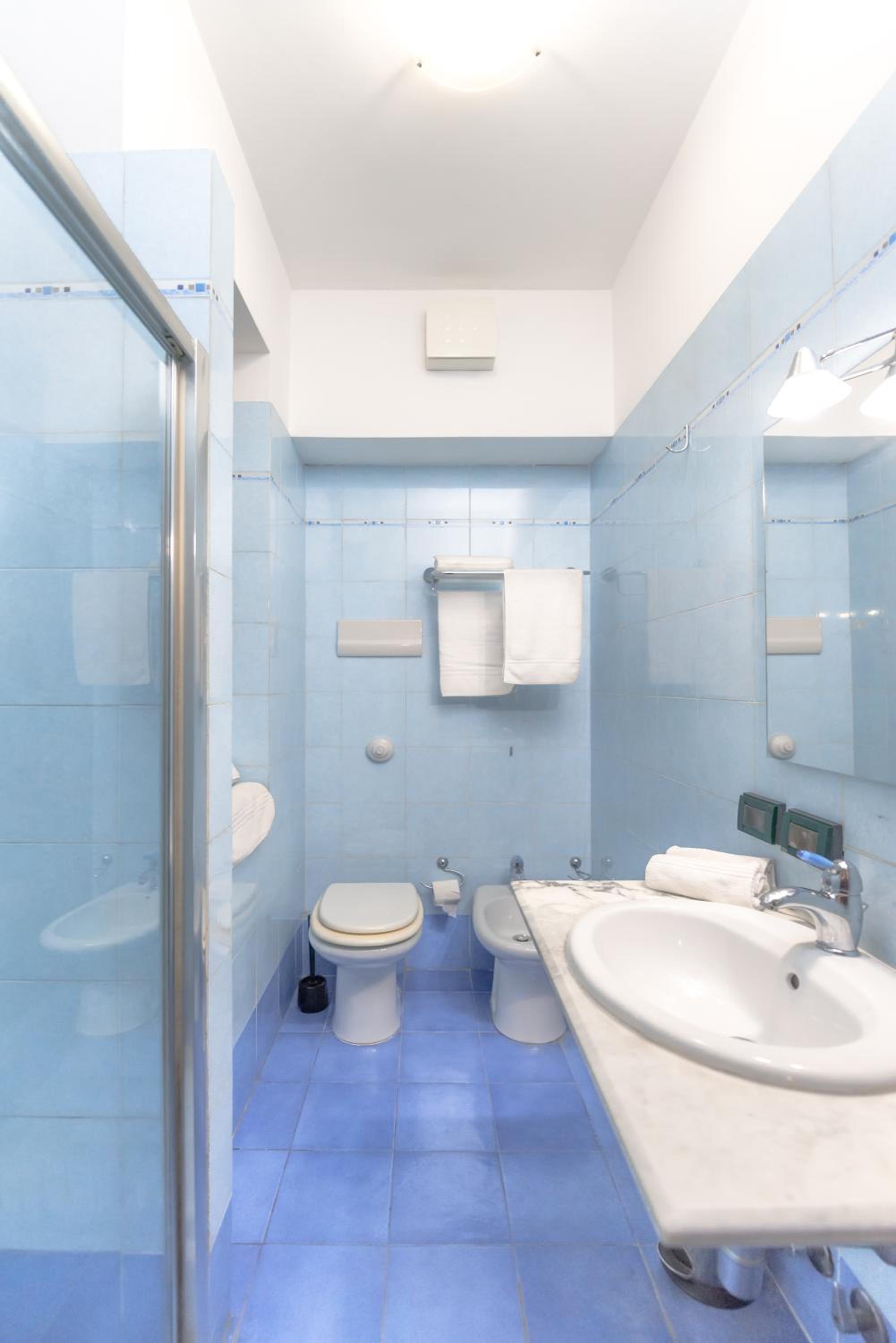 Basic Triple Room - Photo 2