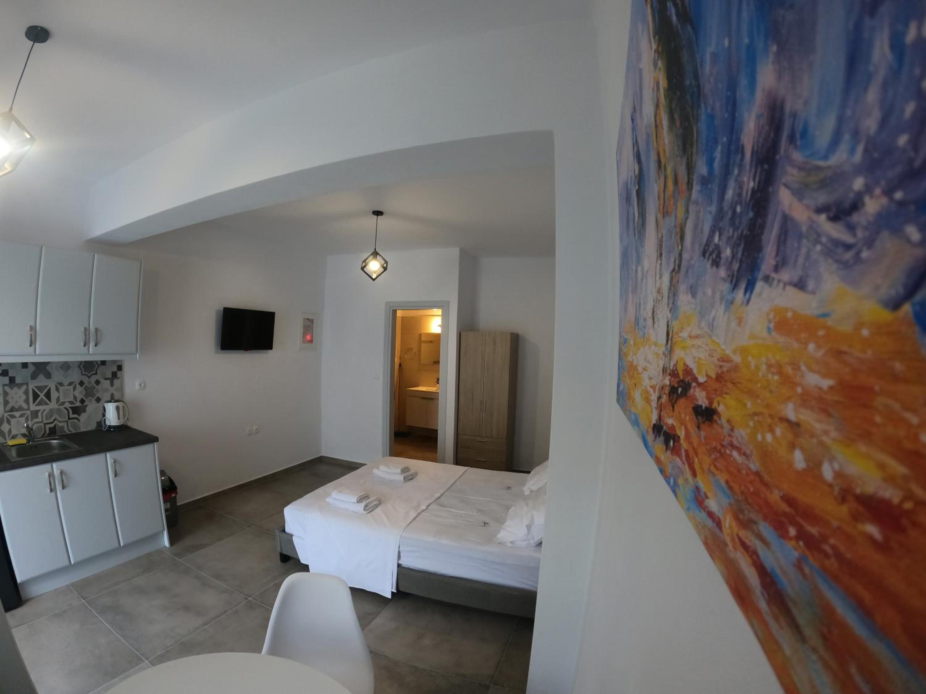One-Bedroom House - Photo 9