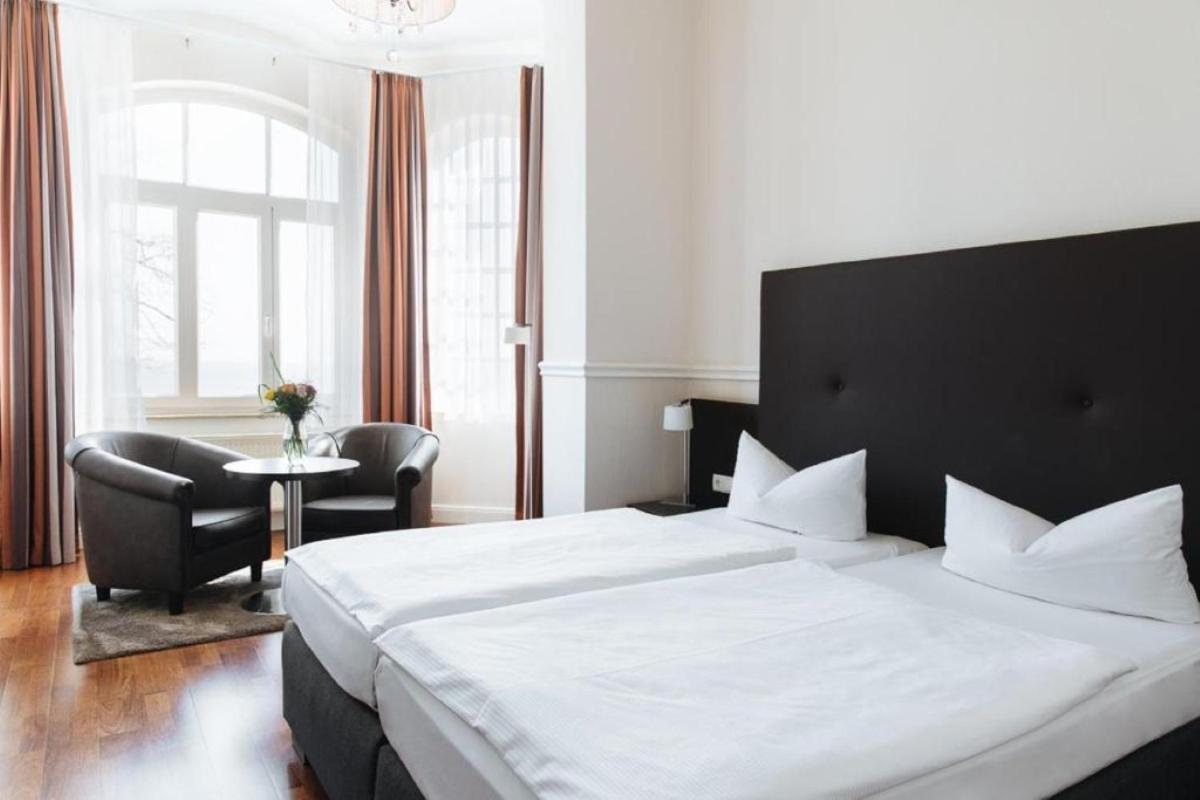 Promenade Double Room with Sea View - Photo 6