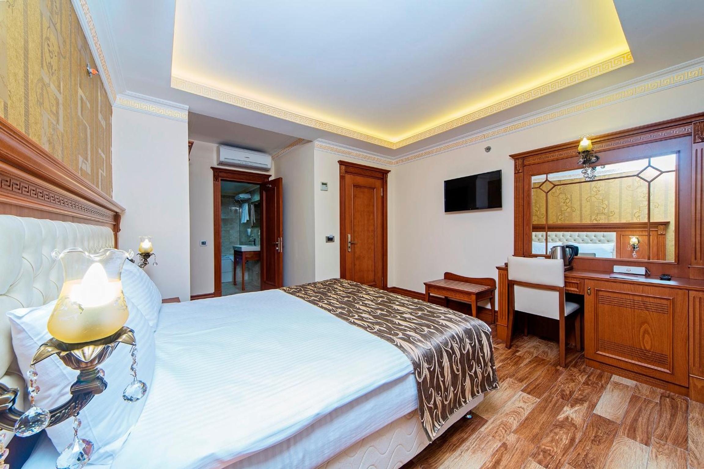 Deluxe Double Room photo 2