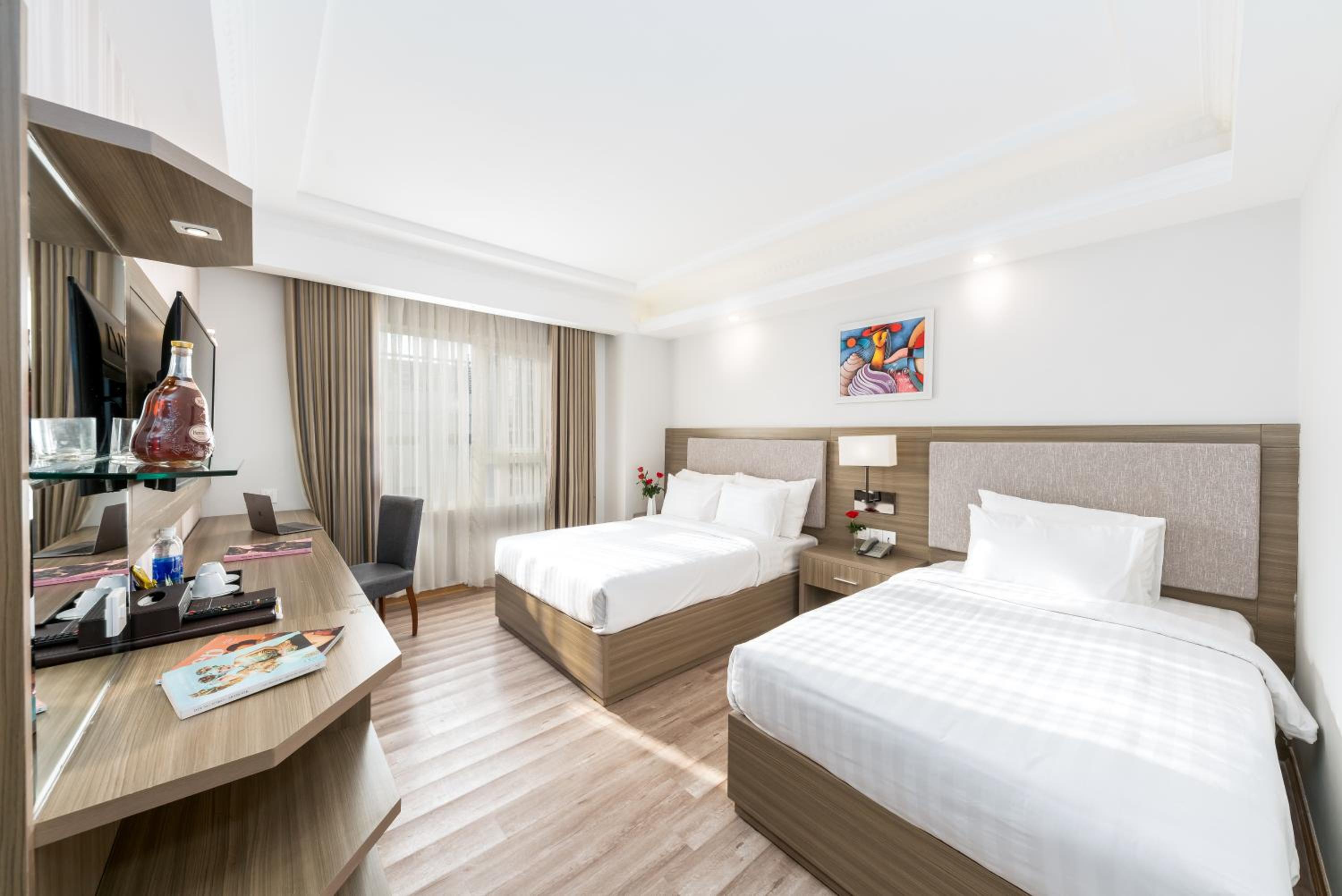 Deluxe Triple Room with City View