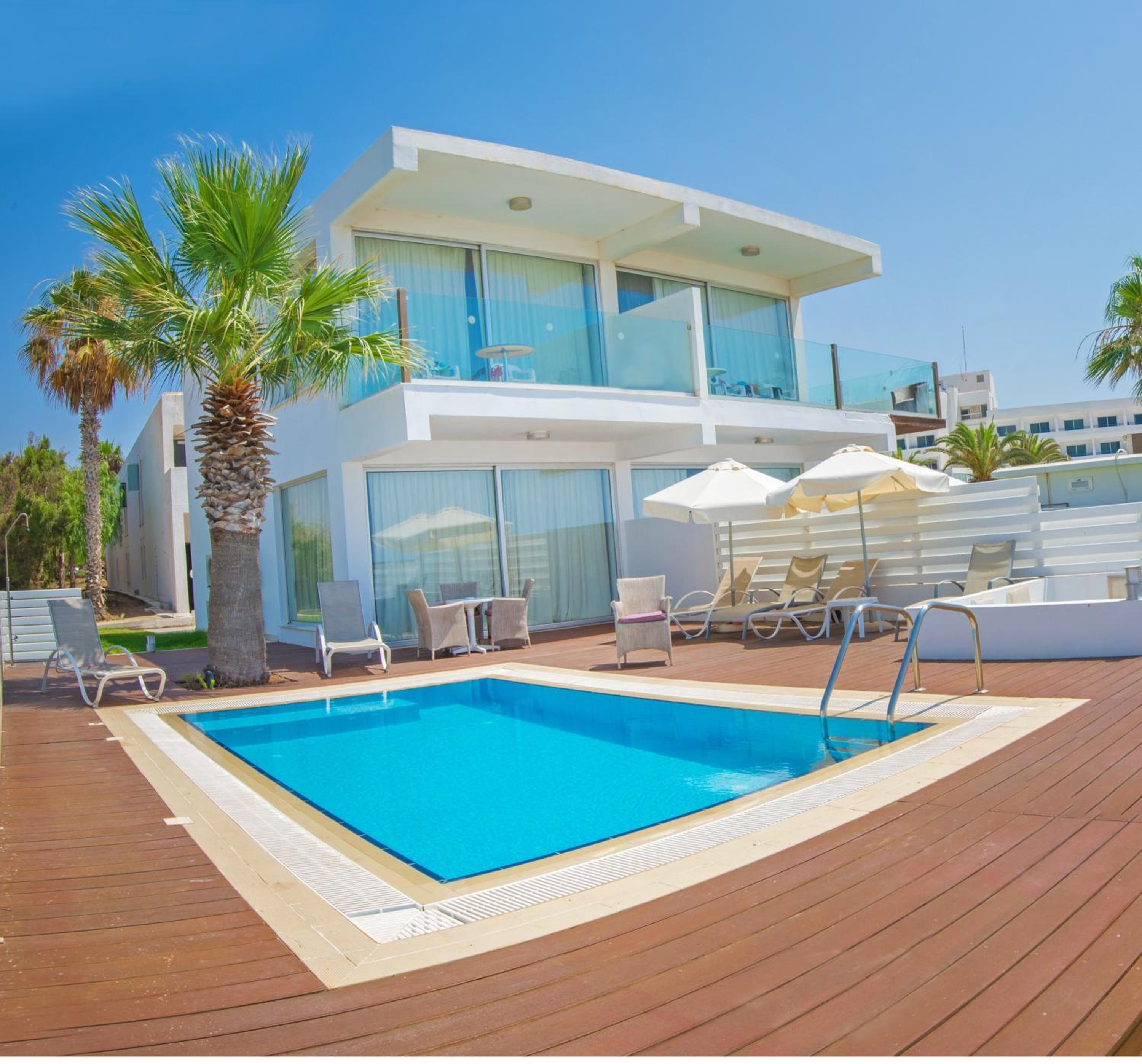 Royal Suite with Private Pool photo 2