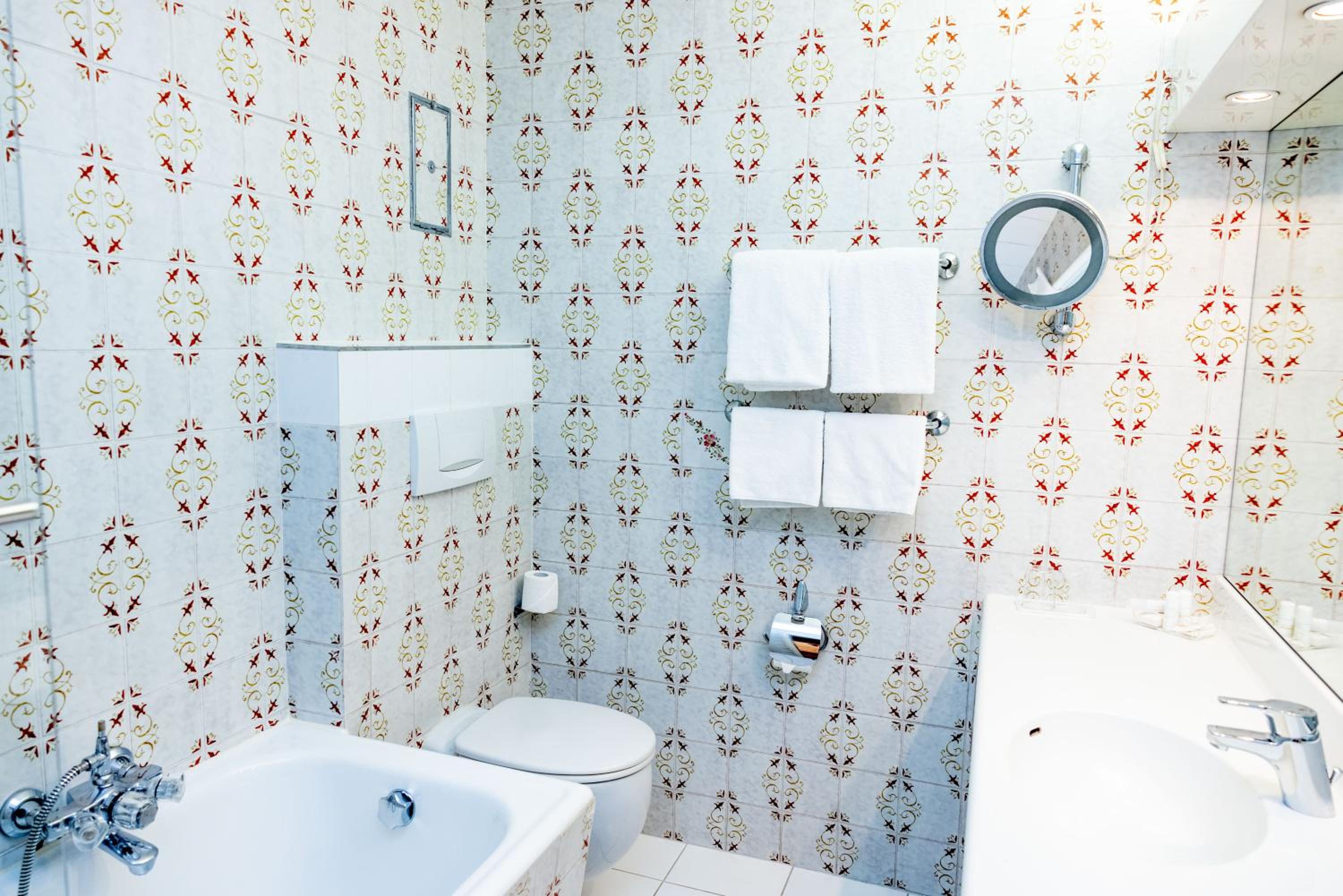 Superior Double Room - Photo 11