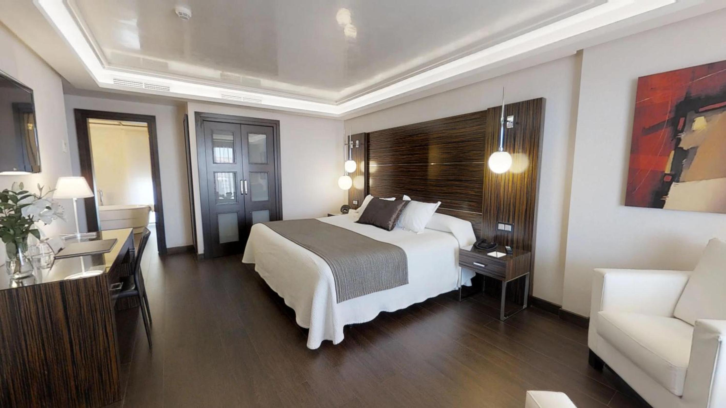 Aleysa room photo 1