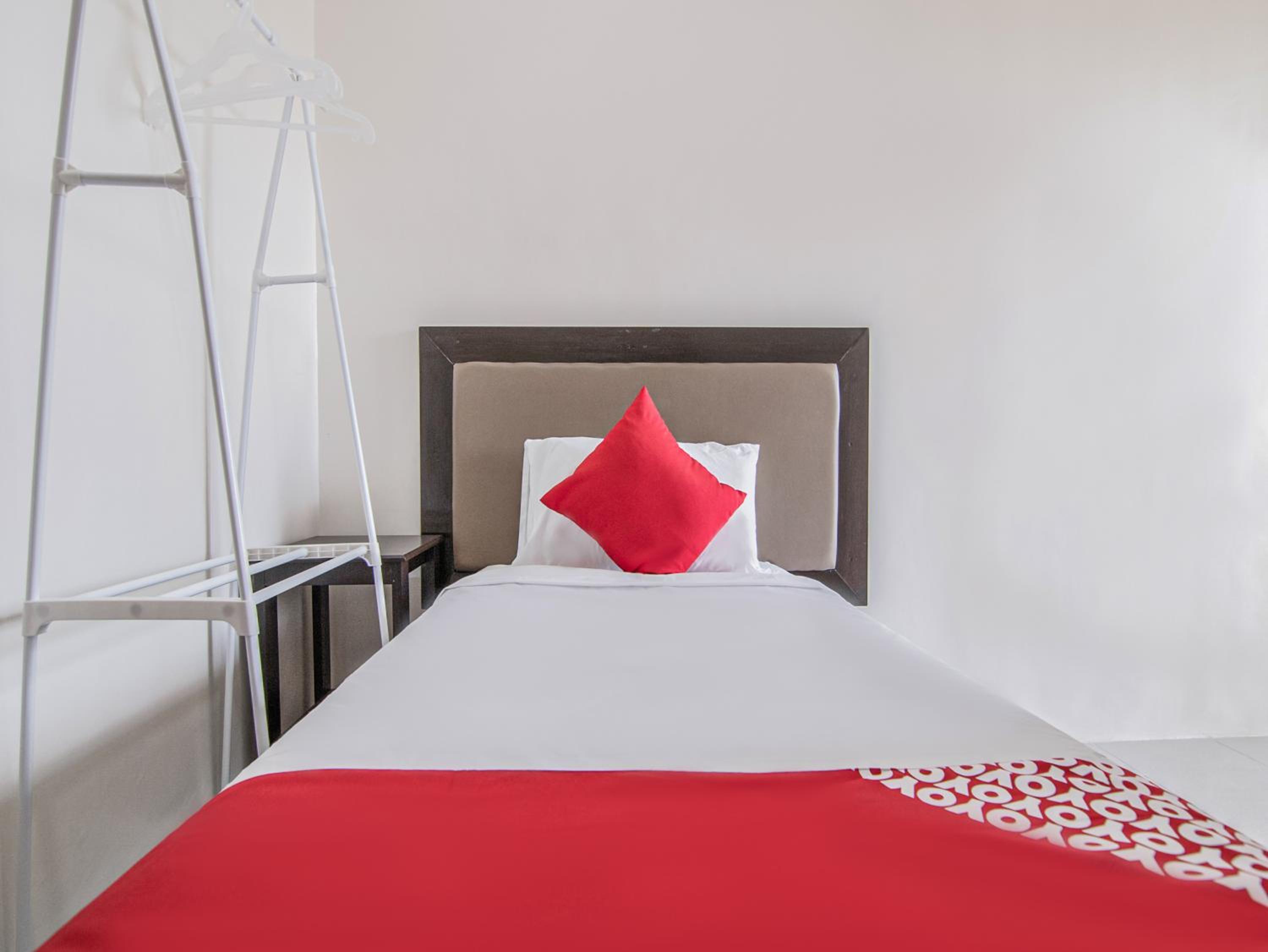 Standard Single Room - Photo 5