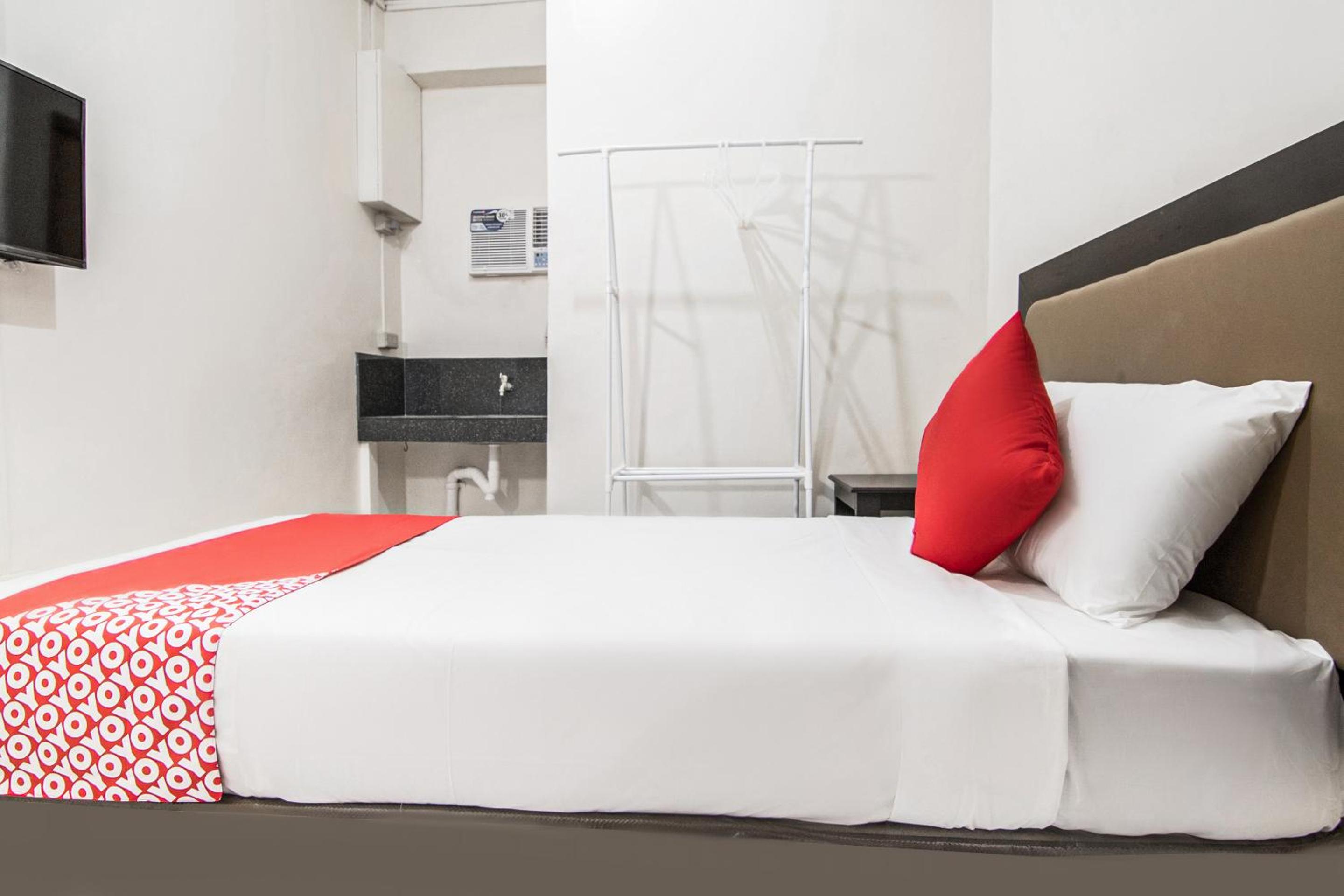 Standard Single Room - Photo 2