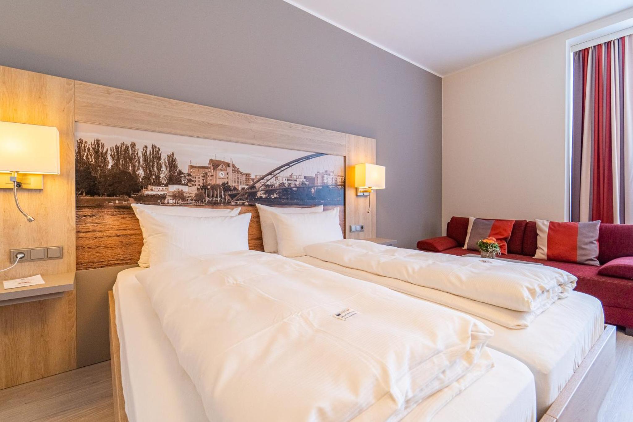 Deluxe Double Room with Sofa photo 1