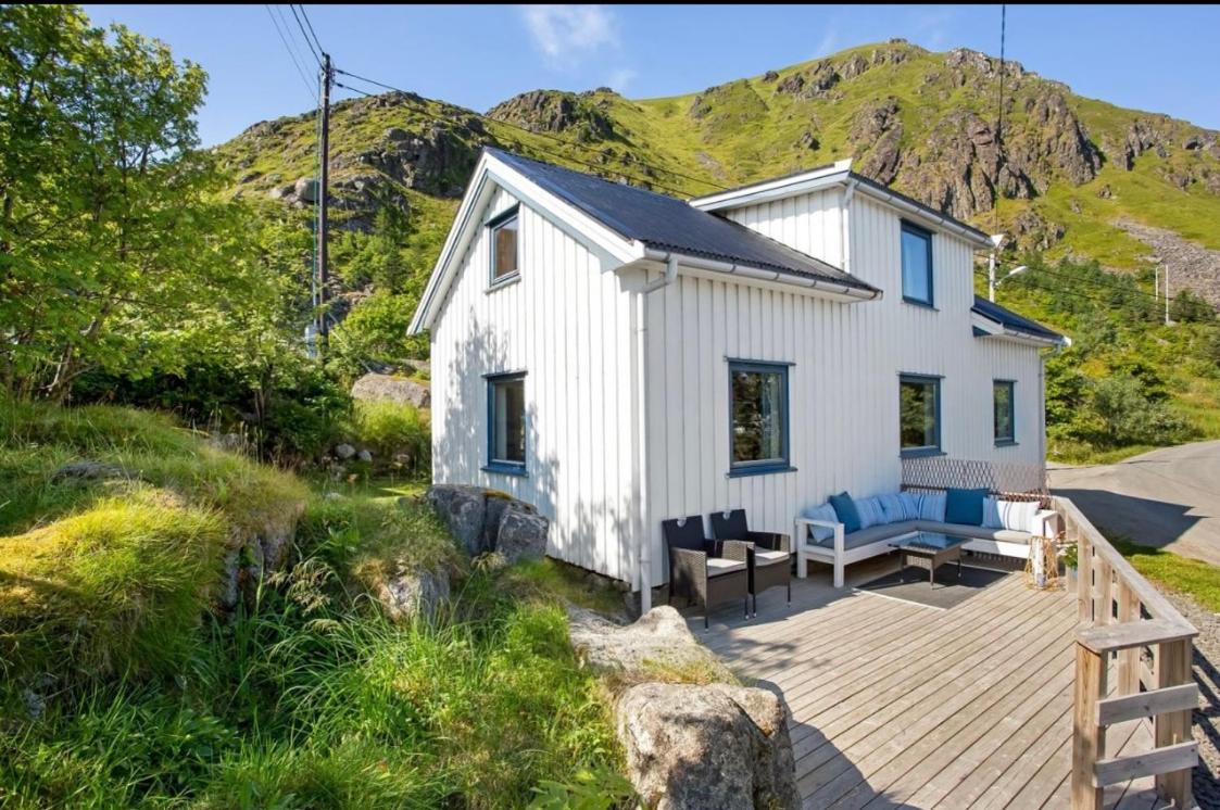 Three-Bedroom House photo 1