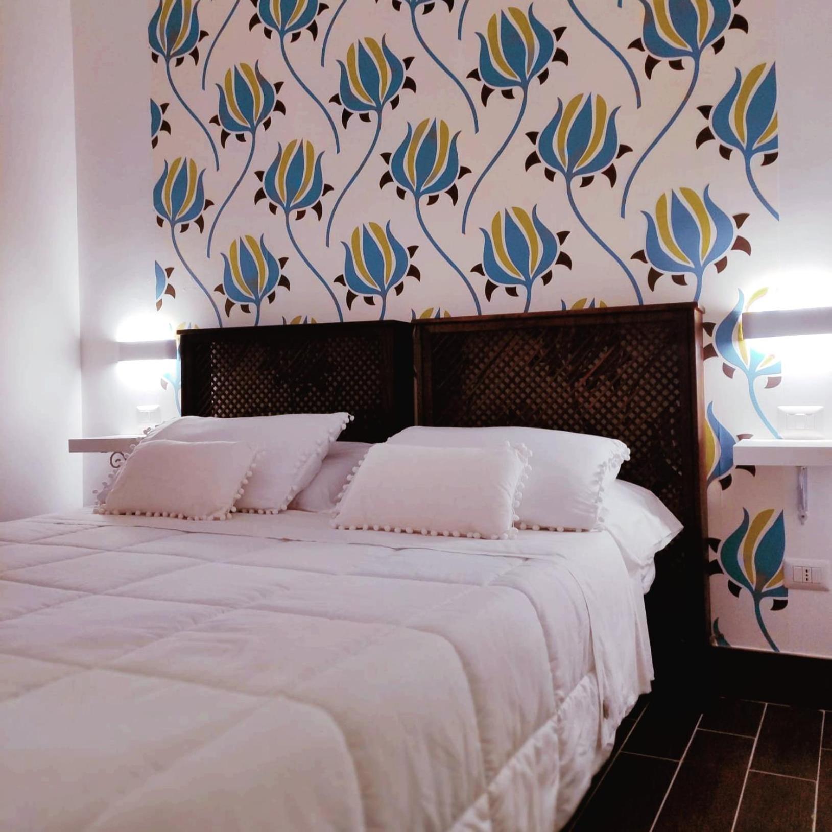 Double Room with Private Bathroom - Photo 7