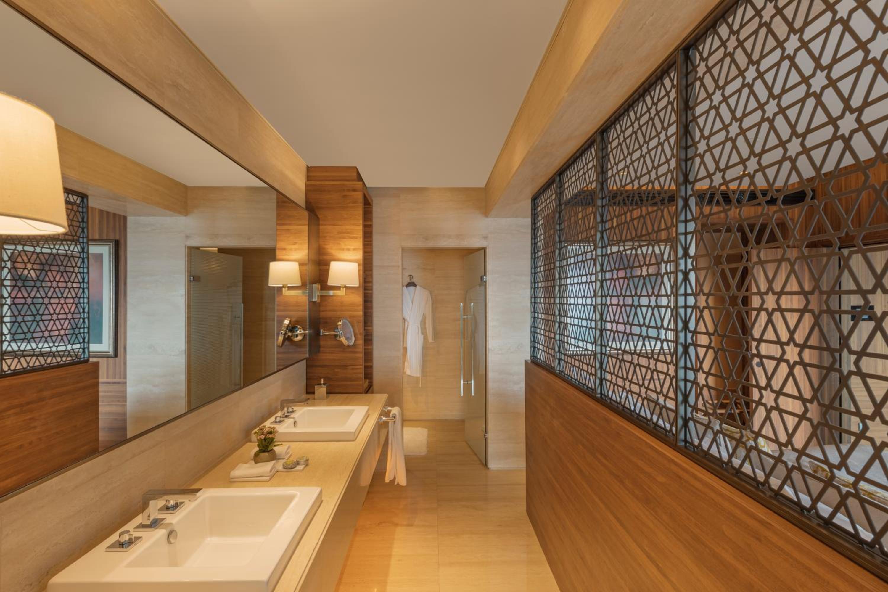 Executive Suite with Sea View - Photo 5