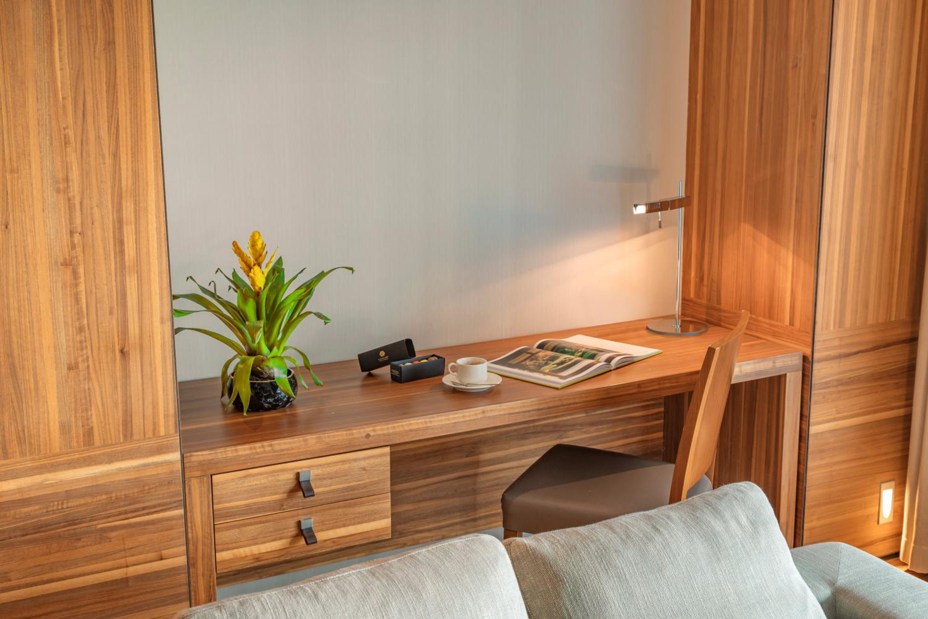 Executive Suite with Sea View - Photo 7