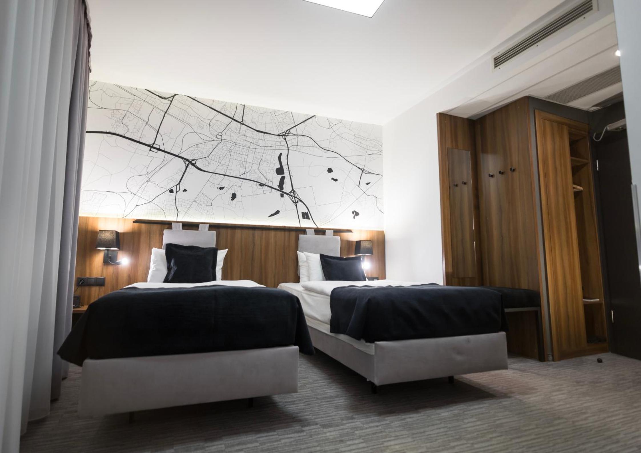Superior Twin Room - Photo 6