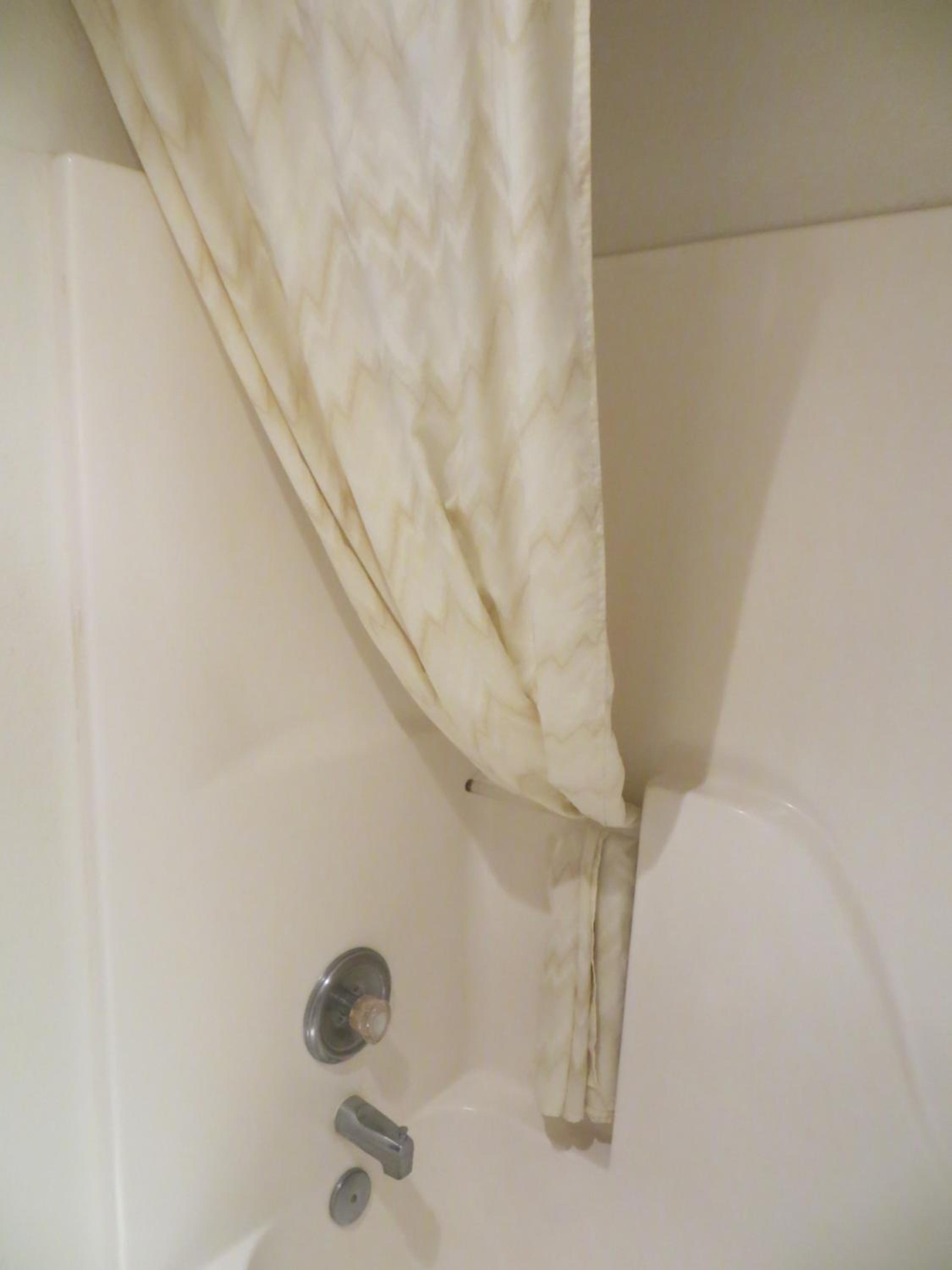 Queen Room - Photo 2