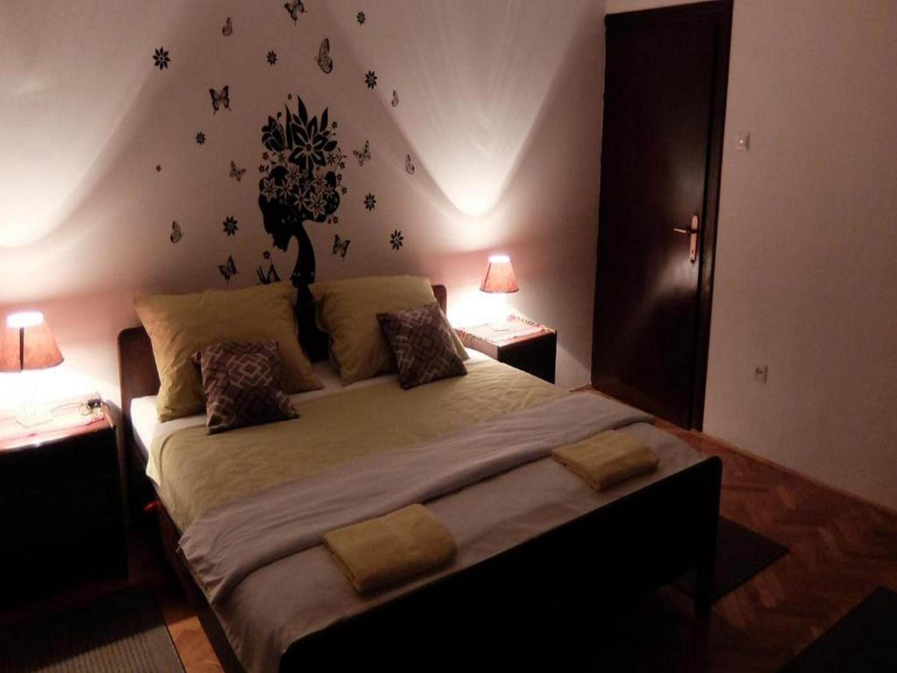One Bedroom Apartment with Balcony - Photo 20